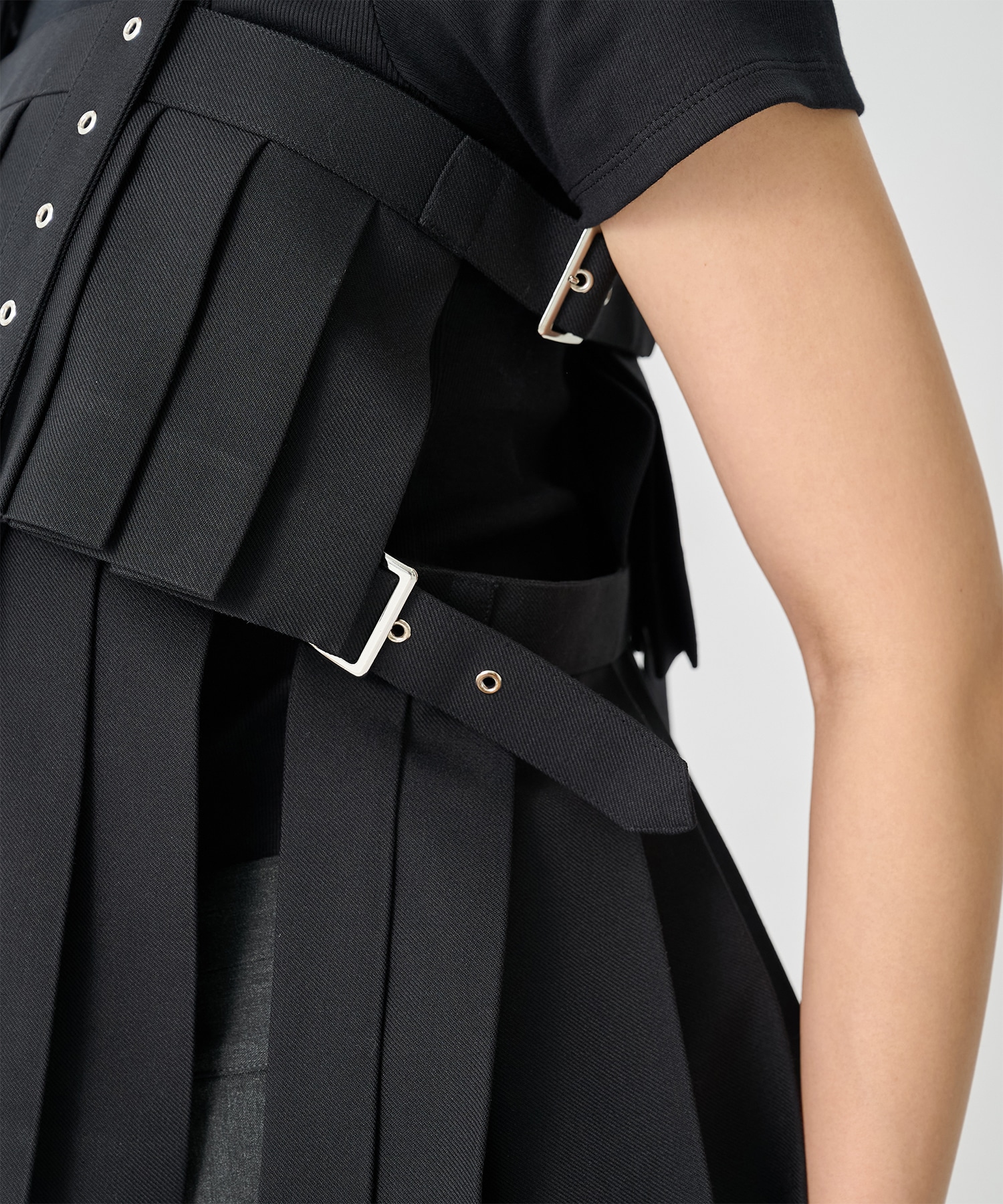 3R-V008-051 Pleats Bustier noir kei ninomiya