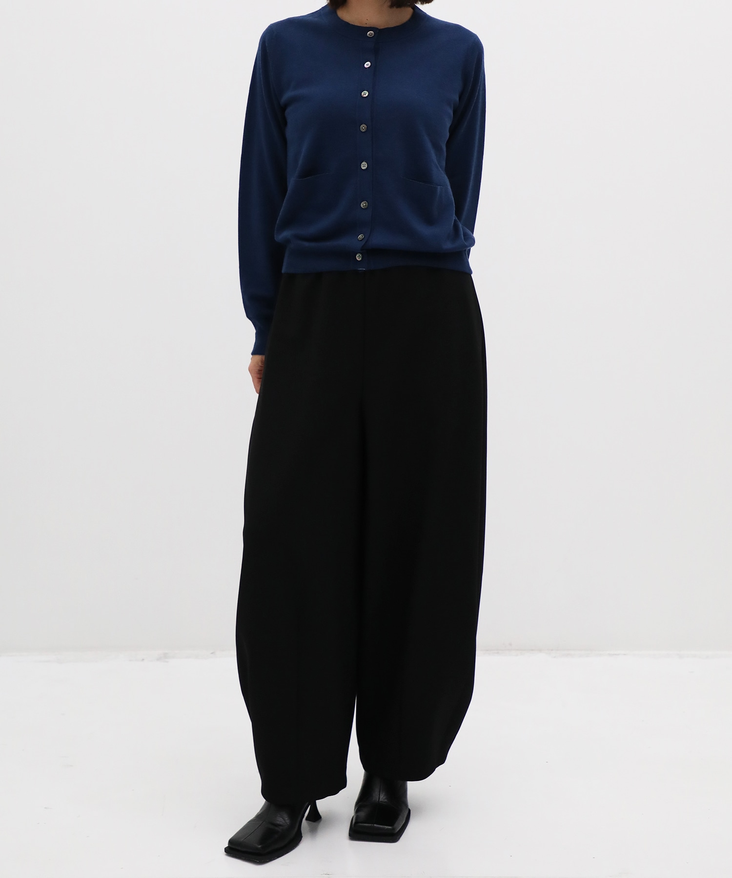 CASHMERE/SILK REVERSIBLE CREW NECK CARDIGAN THE TOKYO