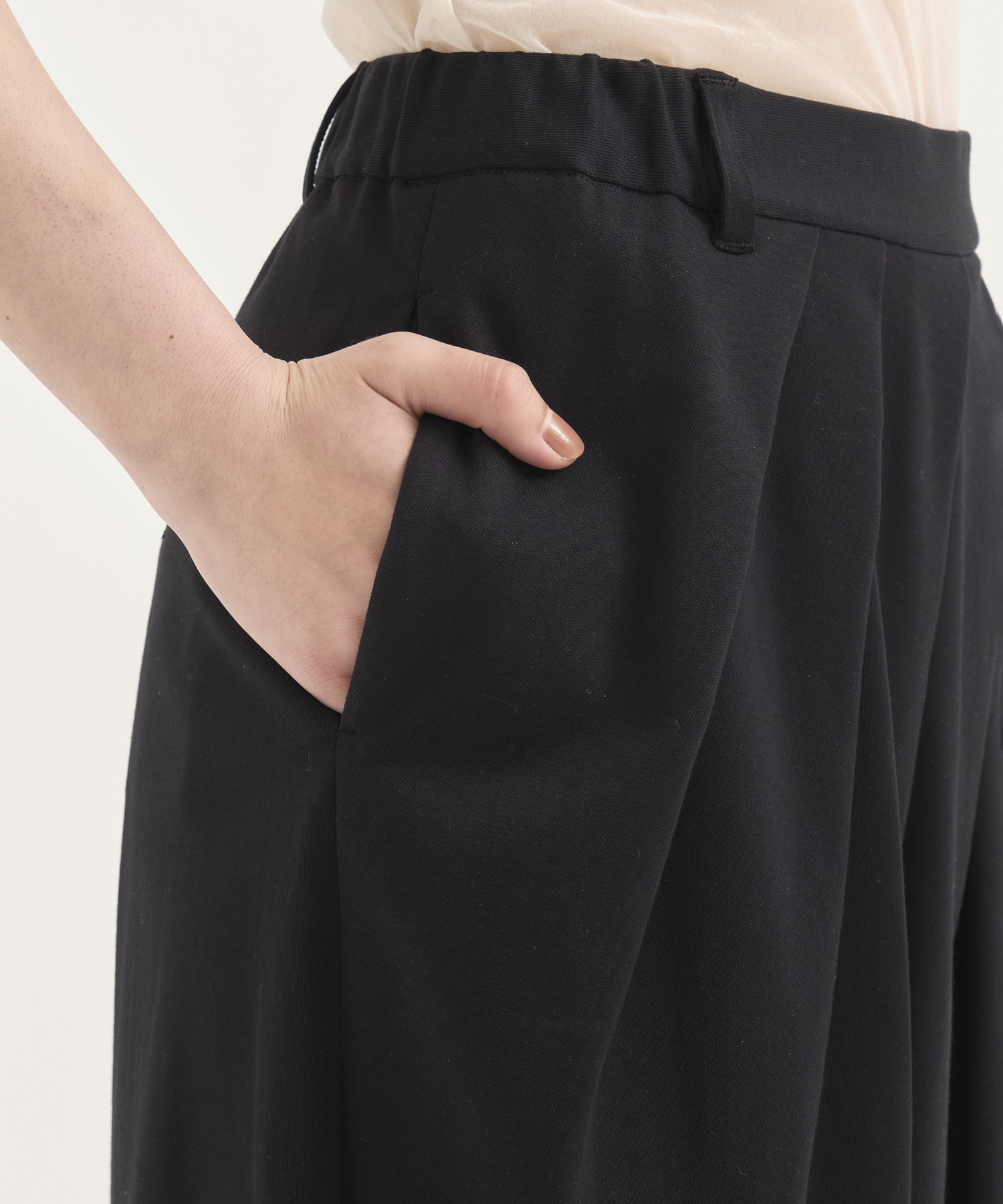 Random Tack Cut Pants RITAN