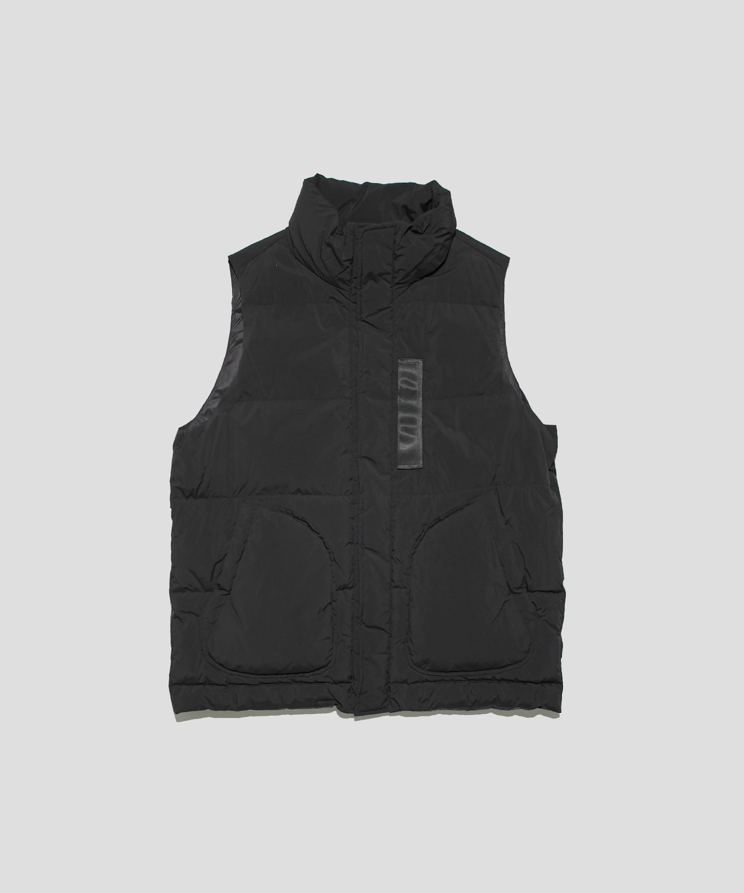 ×TAION DOWN VEST