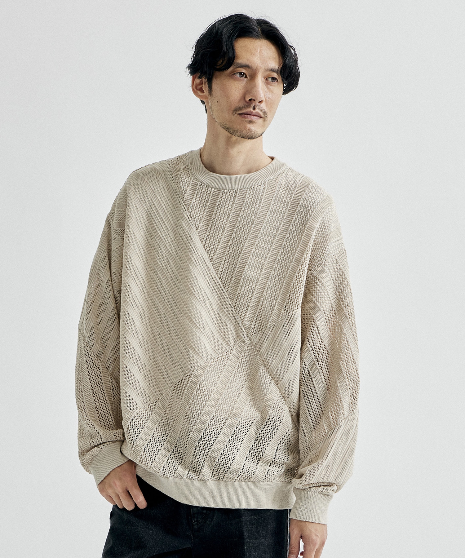 COTTON MESH STRIPE CREWNECK SWEATER