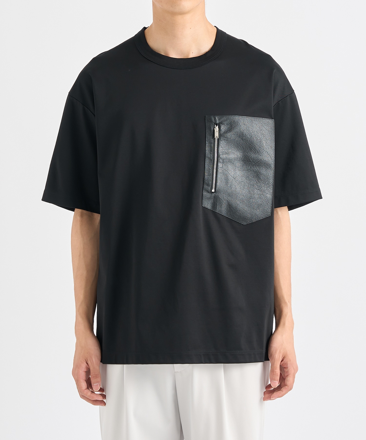 「もう、汗らない」SOLOTEX  Leather Pocket Tee