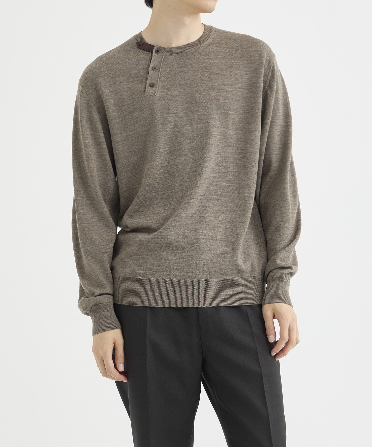 別注 LEATHER TAB CREW NECK KNIT PULLOVER