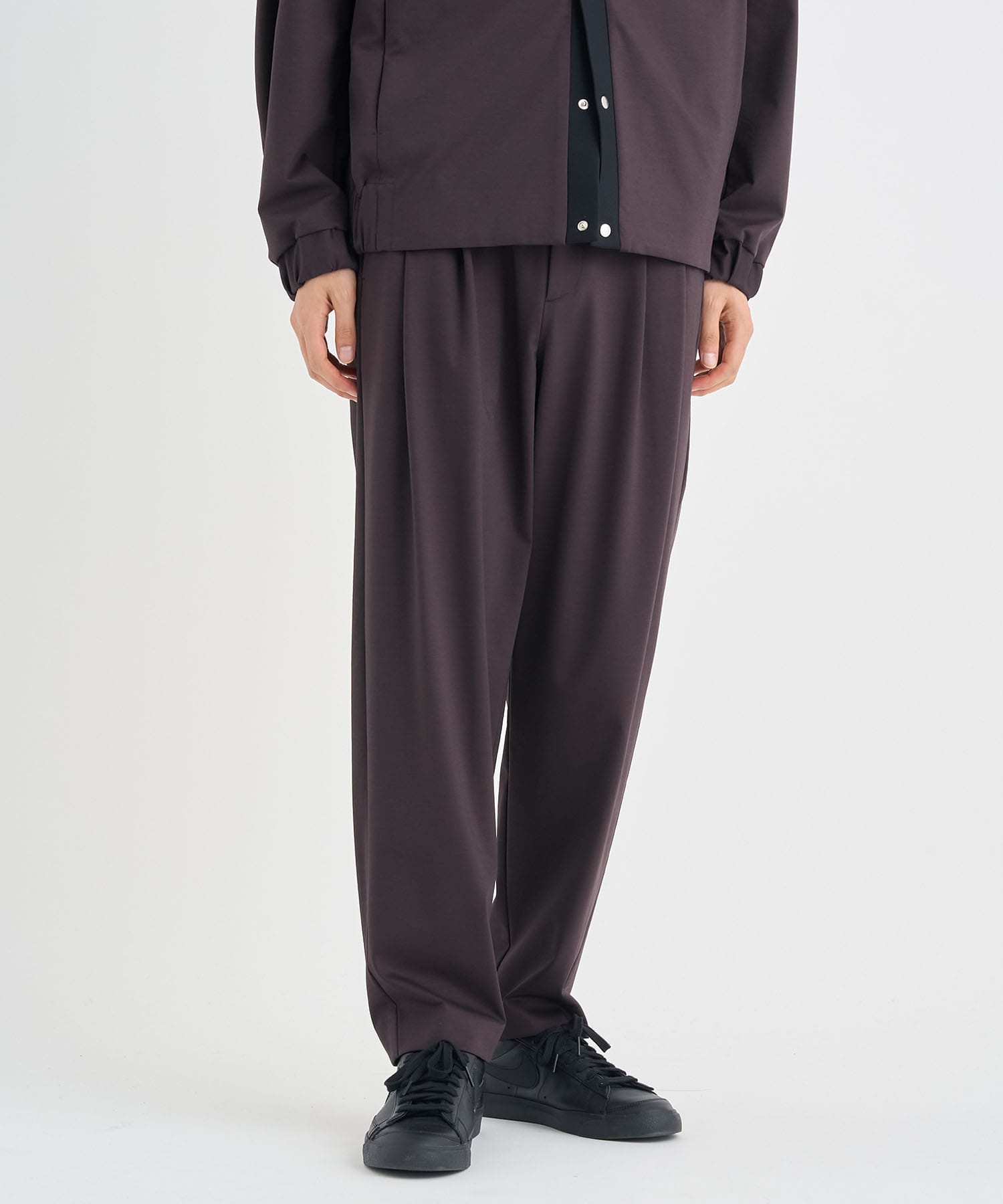 Matte Washable High Function Jersey Wide Tapered Pants