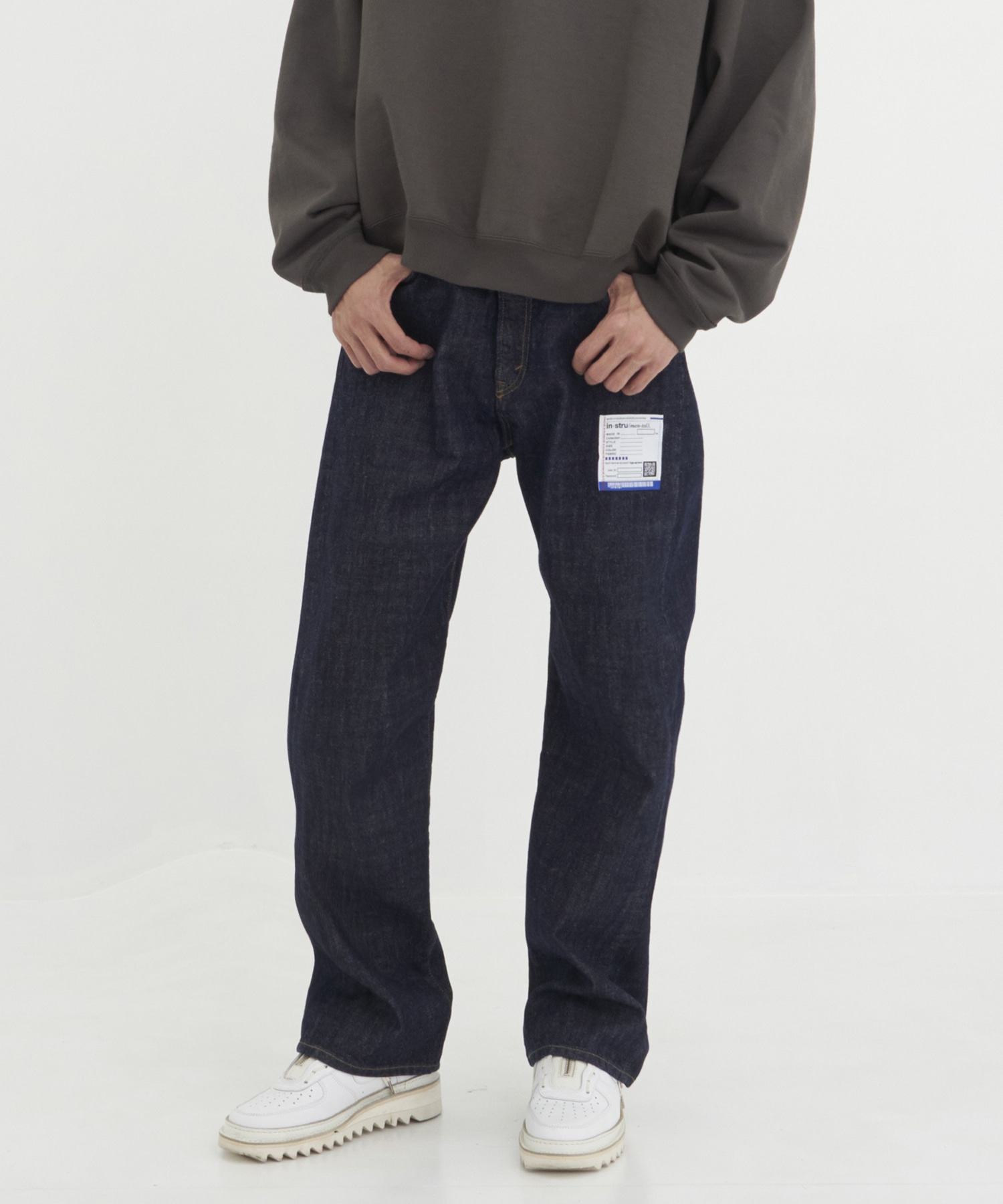 ONE WASHED SELVAGE DENIM STRAIGHT PANTS