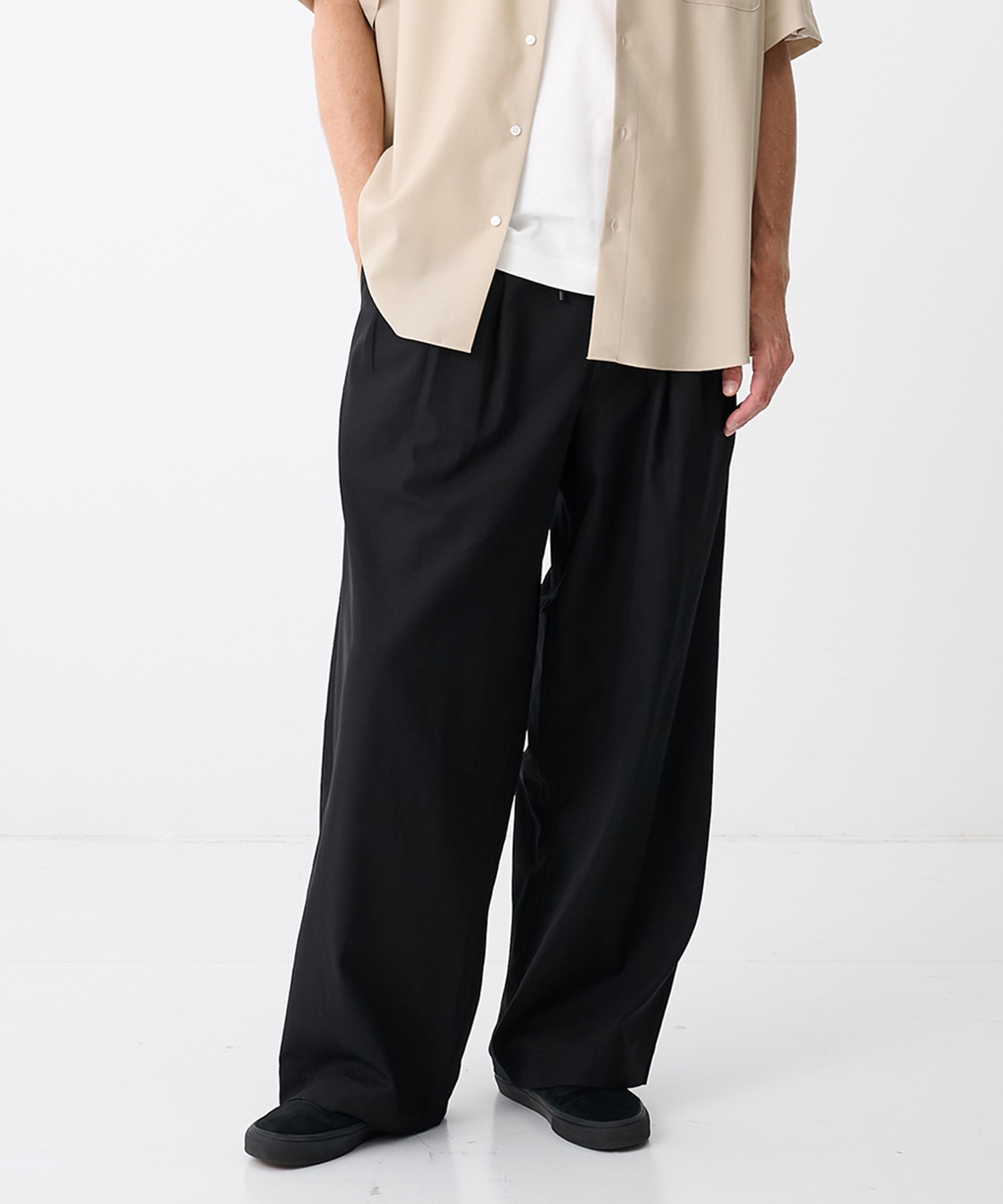 TRIPLE PLEATED EASY TROUSERS