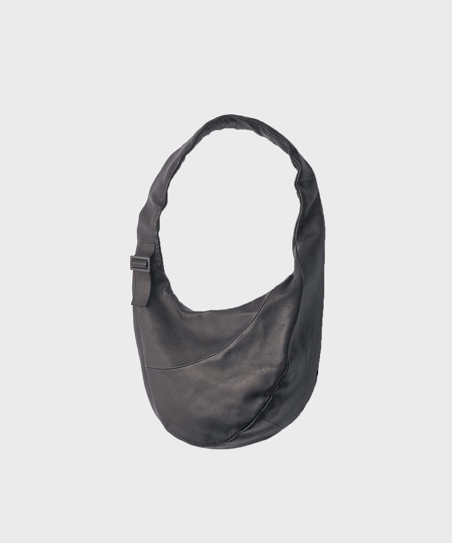 TWIST SHOULDER BAG