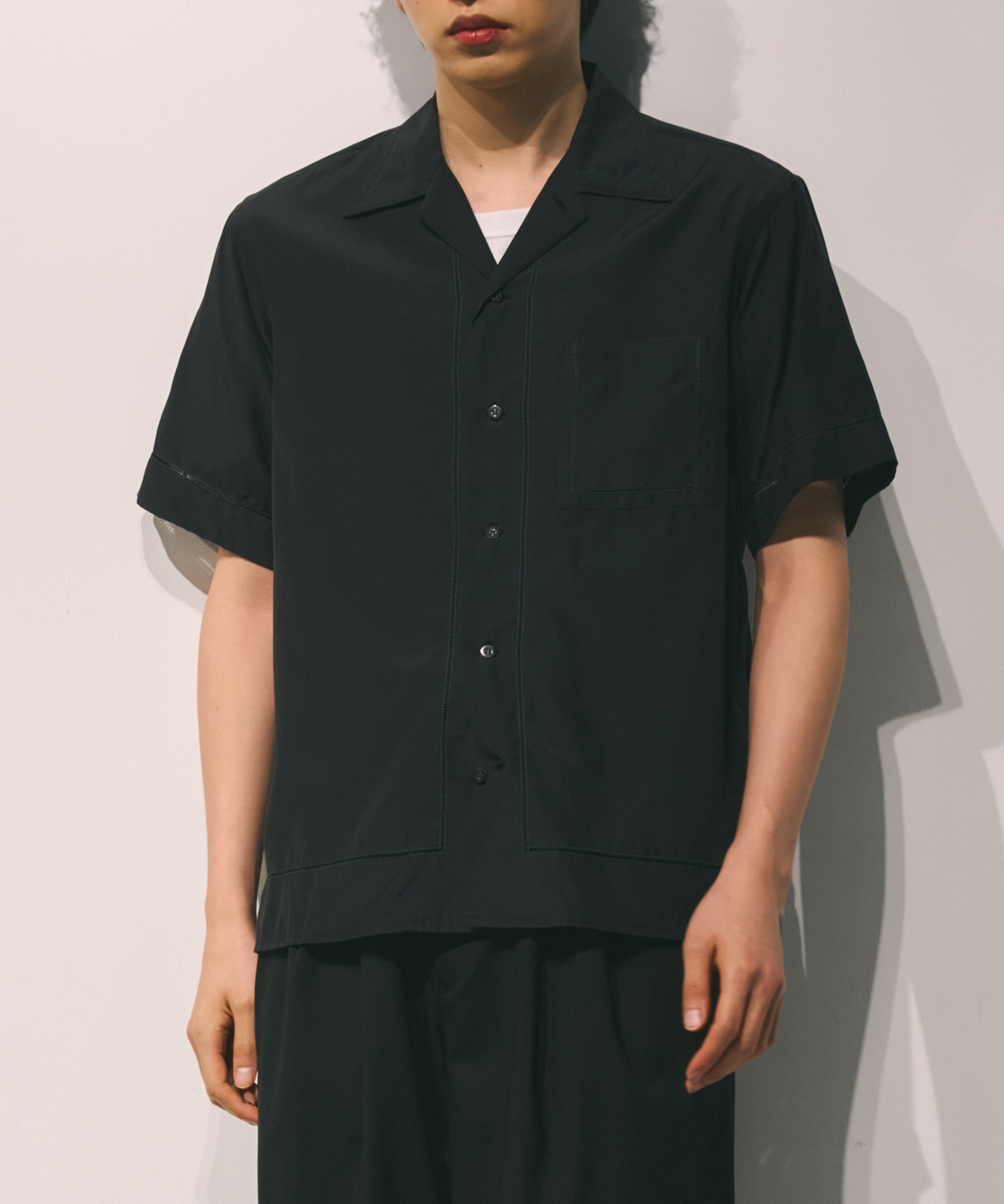 EMBROIDERY OPEN COLLAR