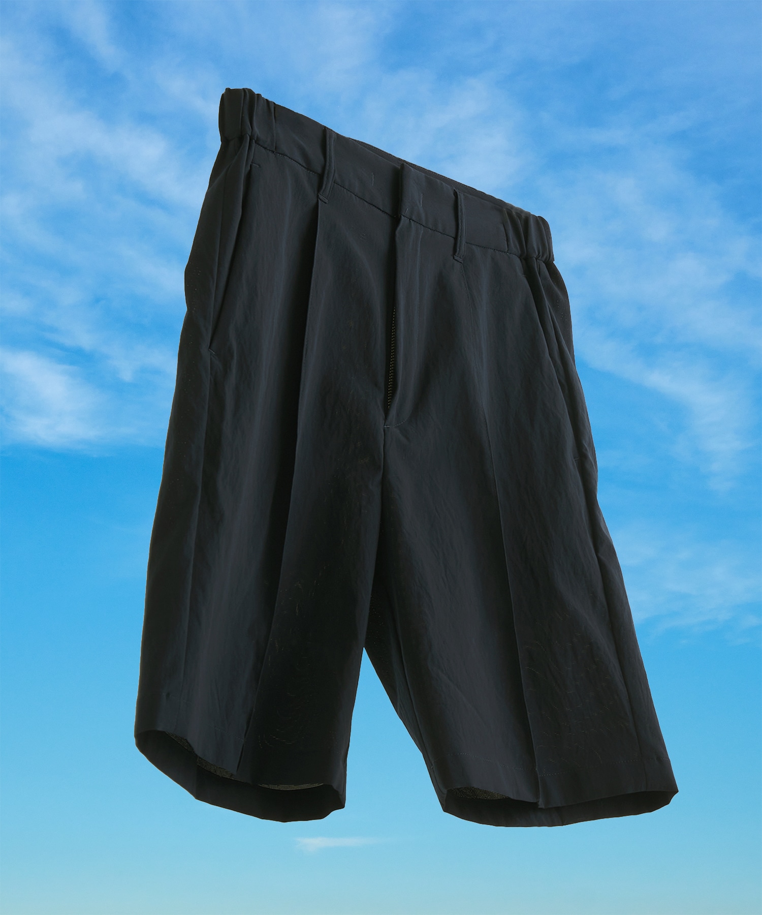 着た方が涼しい Pintucrease Short Pants
