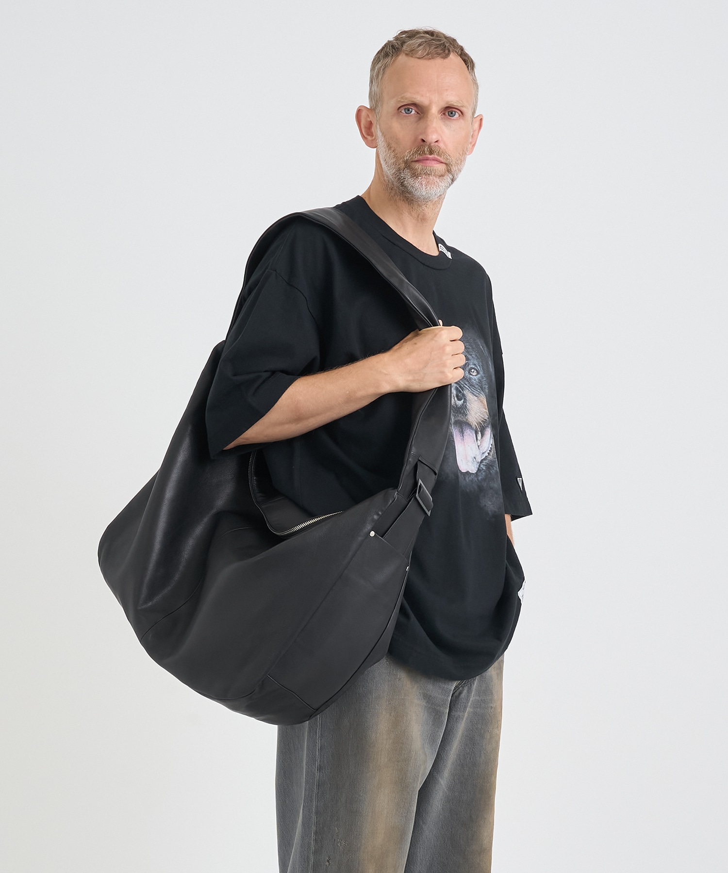 SHIRRING HANDLE LEATHER SHOULDER BAG