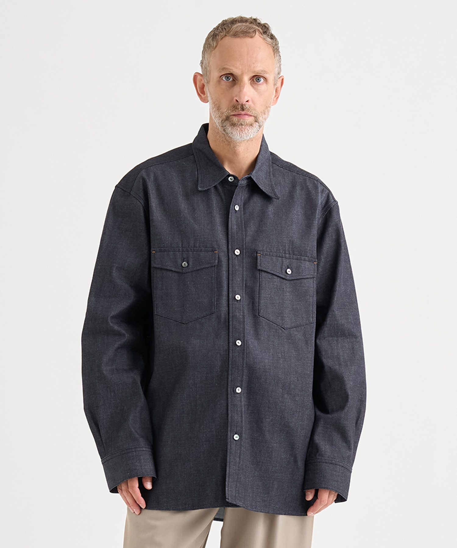 別注DENIM RELAX FIT DOUBLE POCKET SHIRT