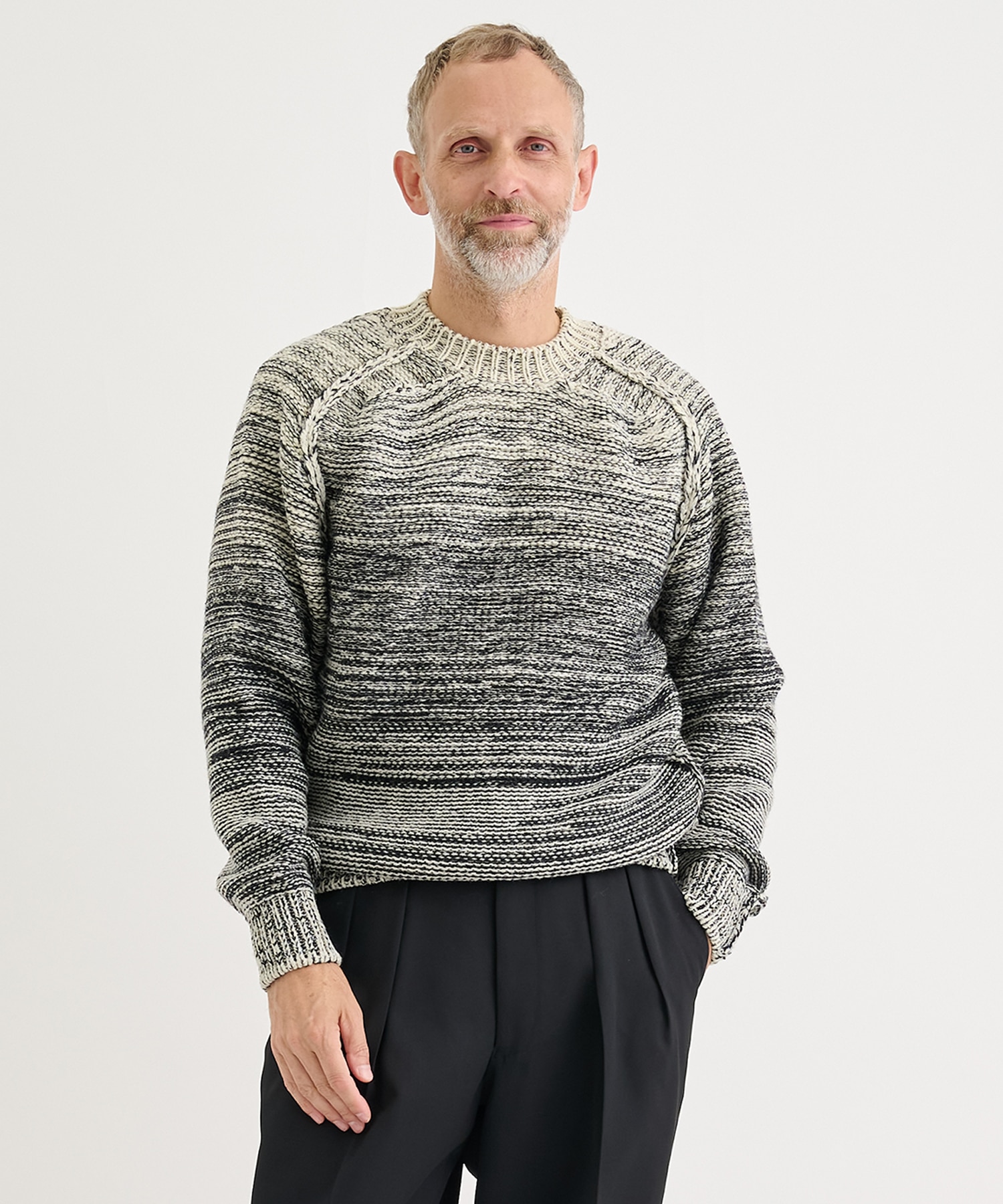 Gradation Crewneck Sweater
