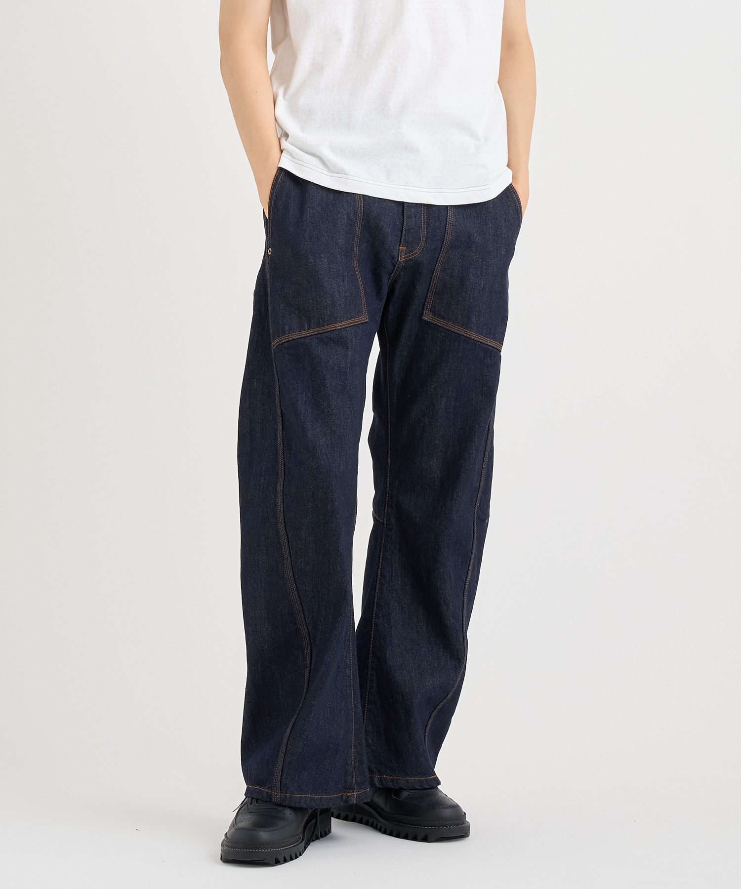 3D cutting denim pants