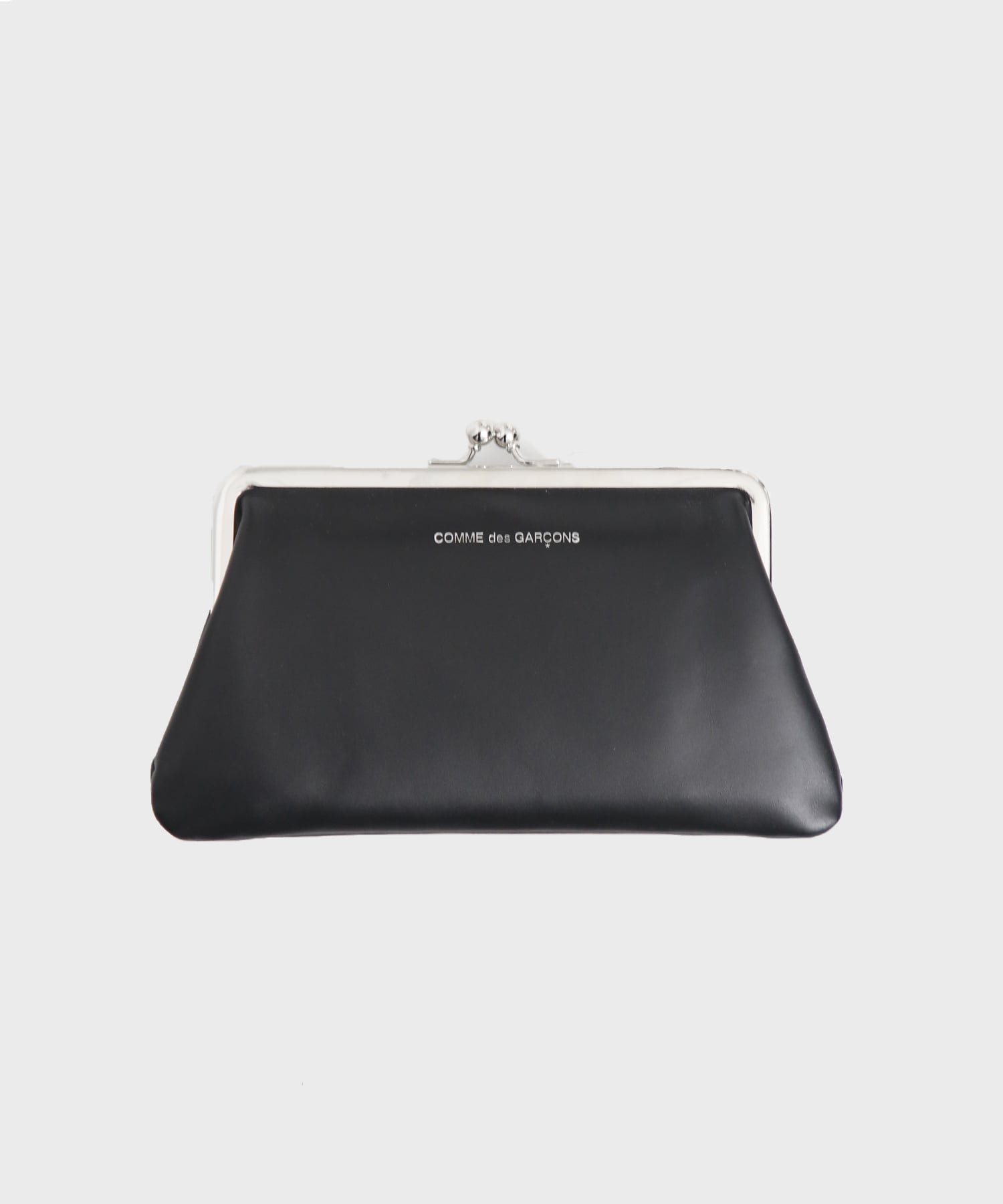 KISS CLASP MIDIUM GAMA