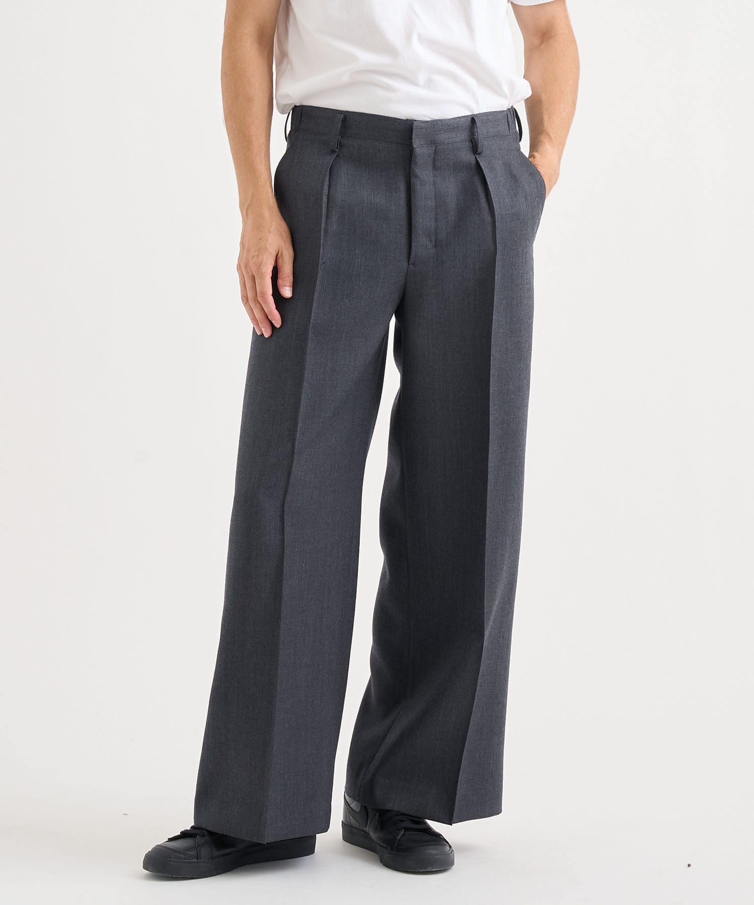 ONE TUCK BUGGY TROUSERS
