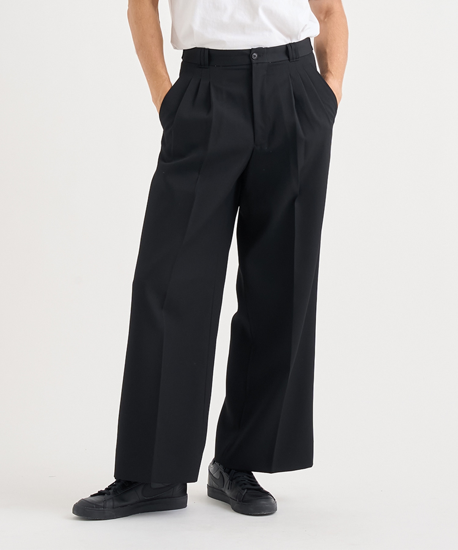 3pleated Wide-leg Trousers