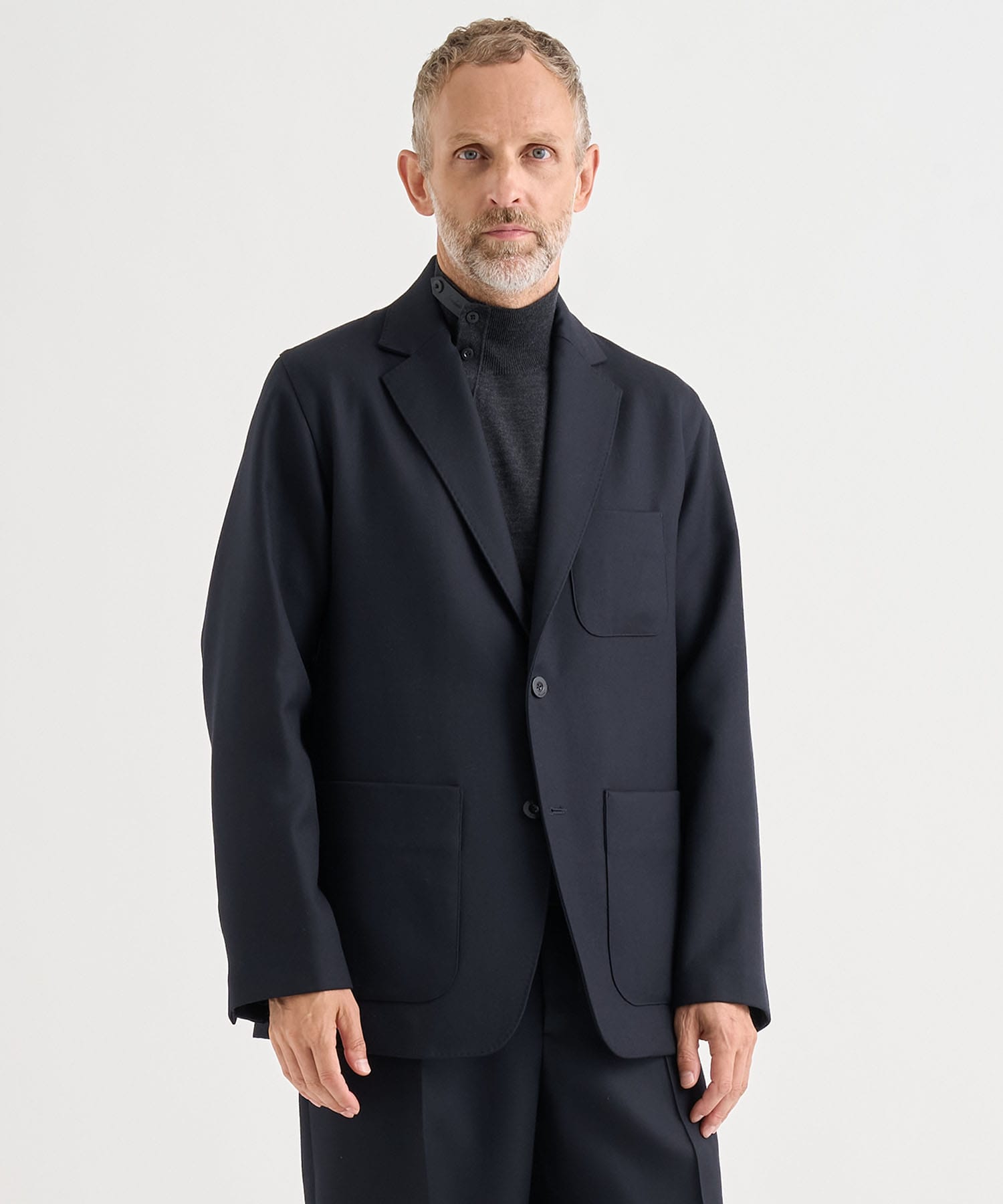 RELAXED SHOULDER JACKET