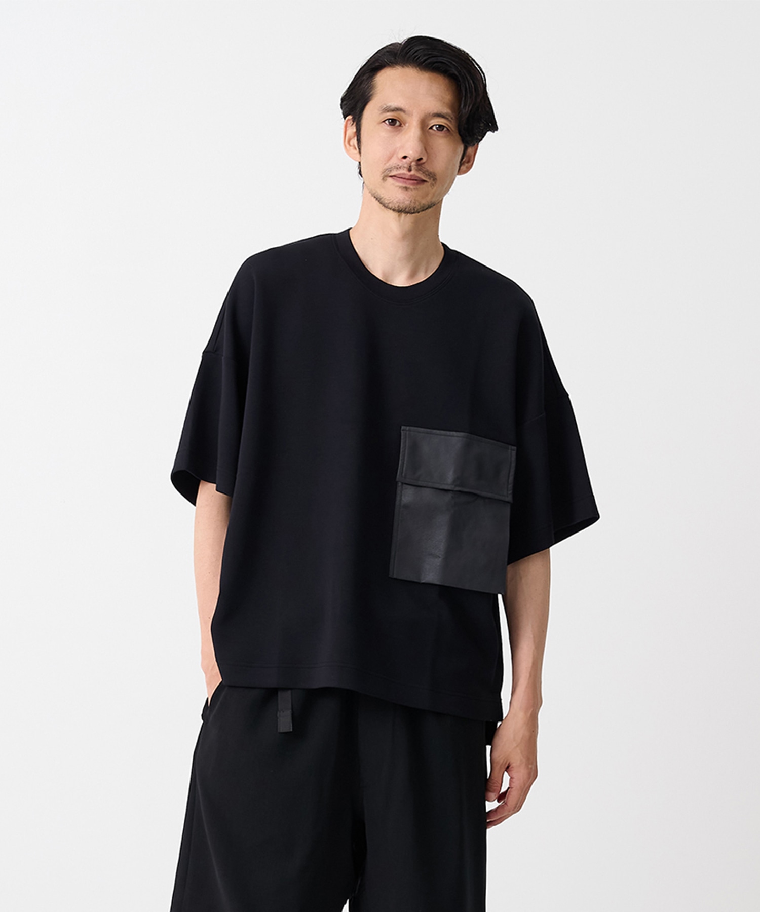 【ウジョーオム】M732-T58-201別注Belt Pocket Cropped T