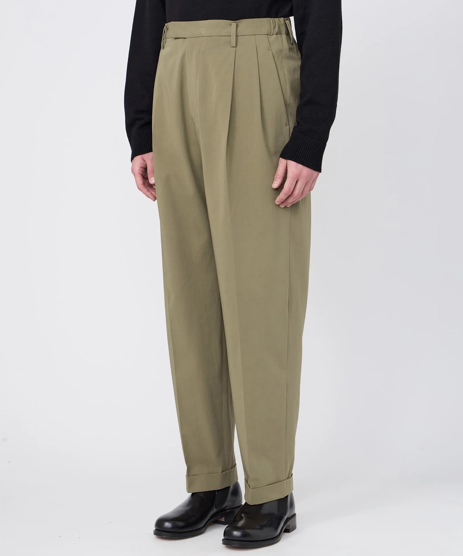 【イレニサ】IH-26FW-P048-NDC TWO-TUCKS TAPERED TROUSERS