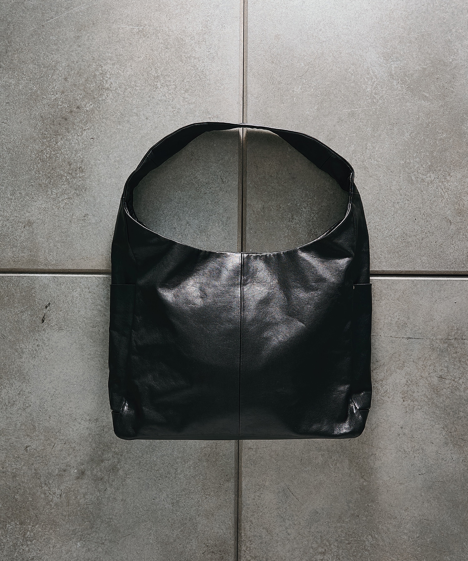 【シュタイン】ST.1673 GOAT LEATHER SHOULDER BAG