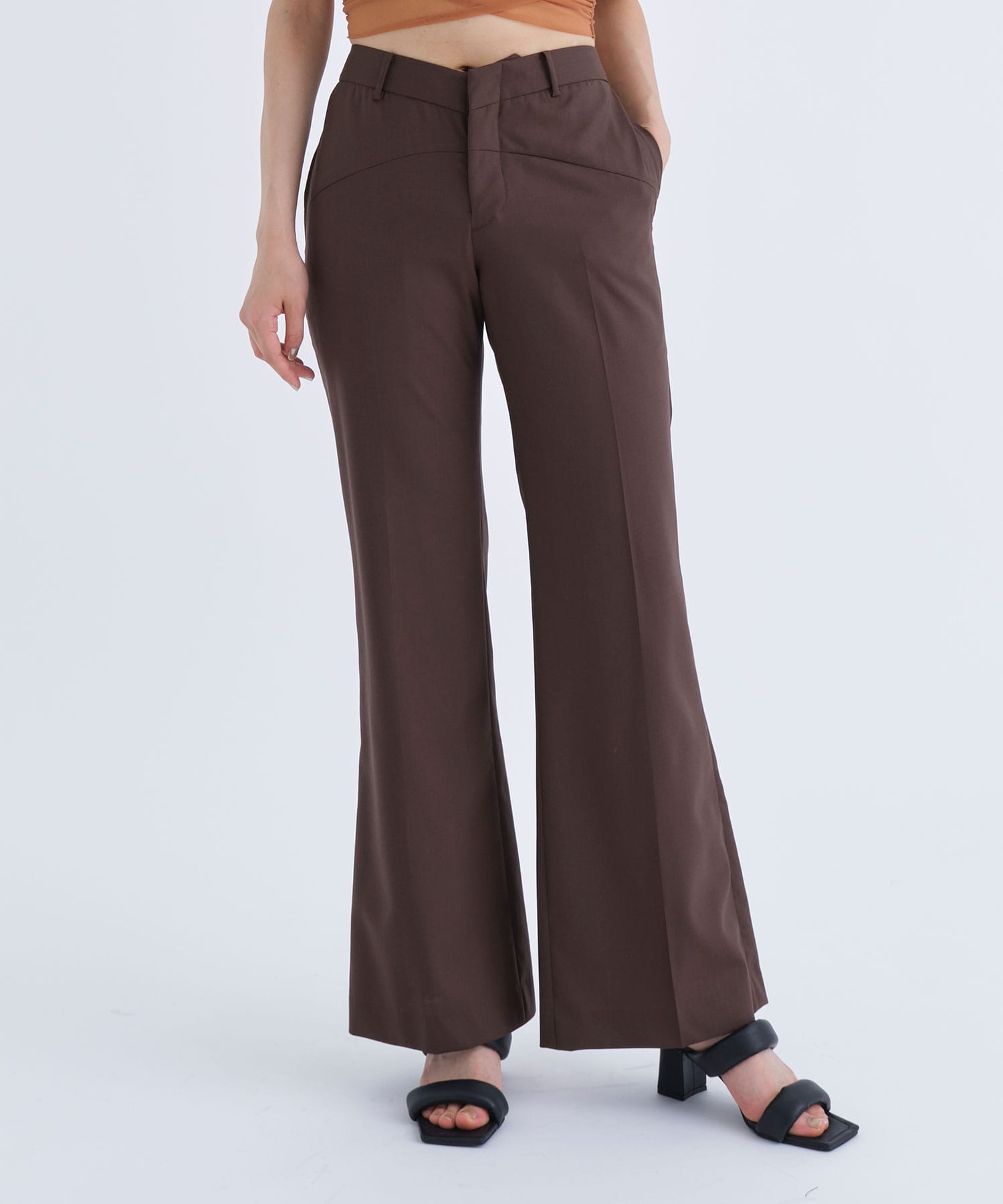 BACK SLIT TROUSERS