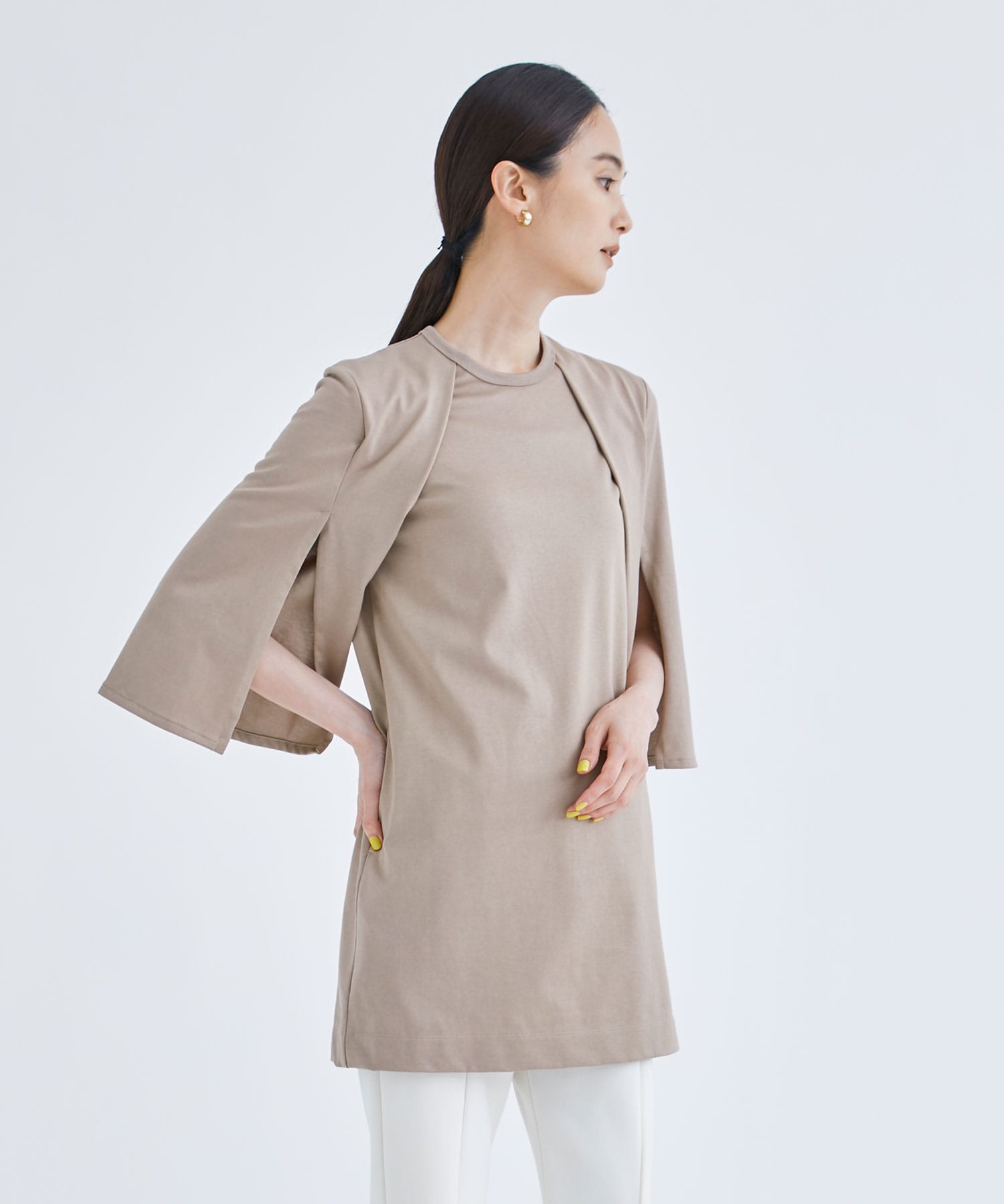 EX.slit sleeve dress Tee