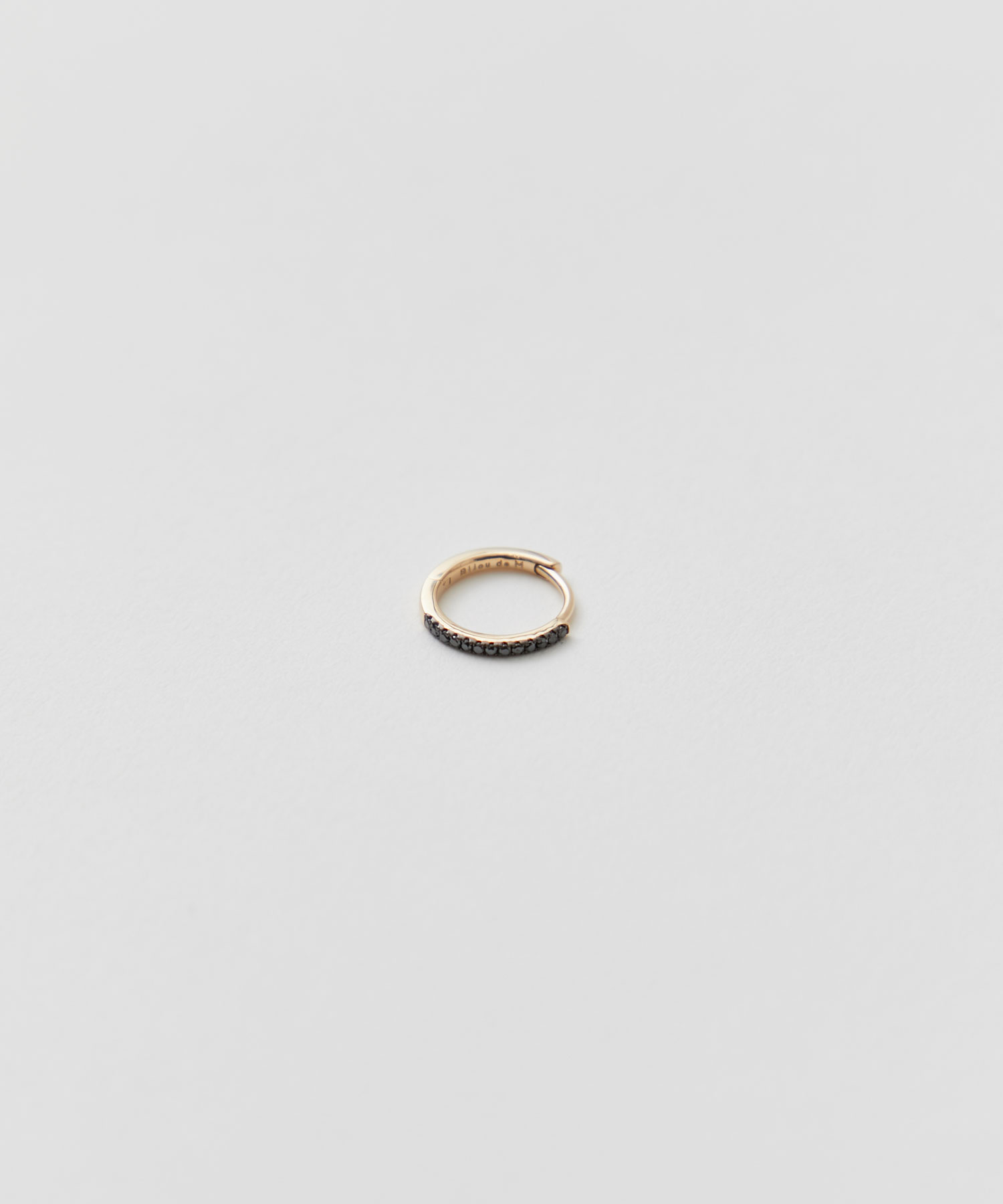 Mini Hoop Earring（Black Diamond)