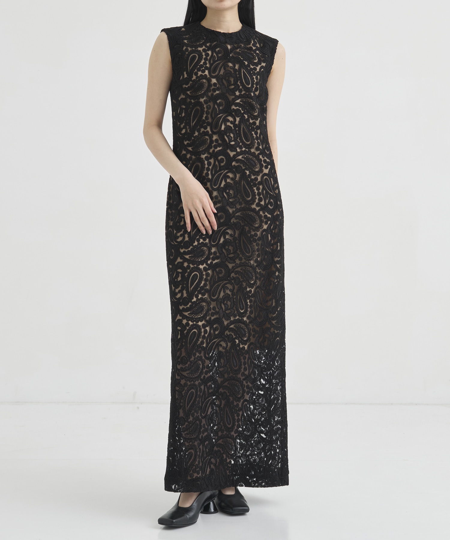 BLACK FORMAL LACE DRESS