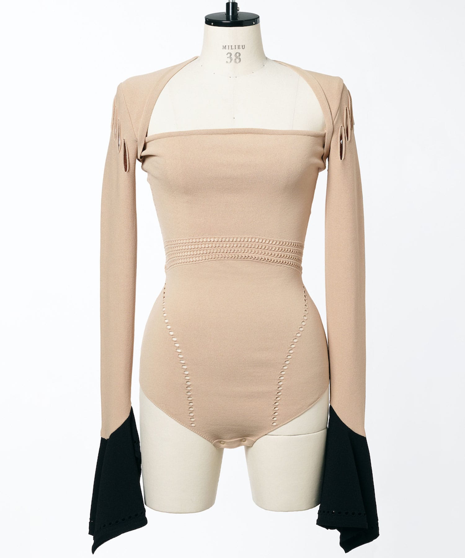 MESH KNIT  SHAPED-NECK BODYSUIT