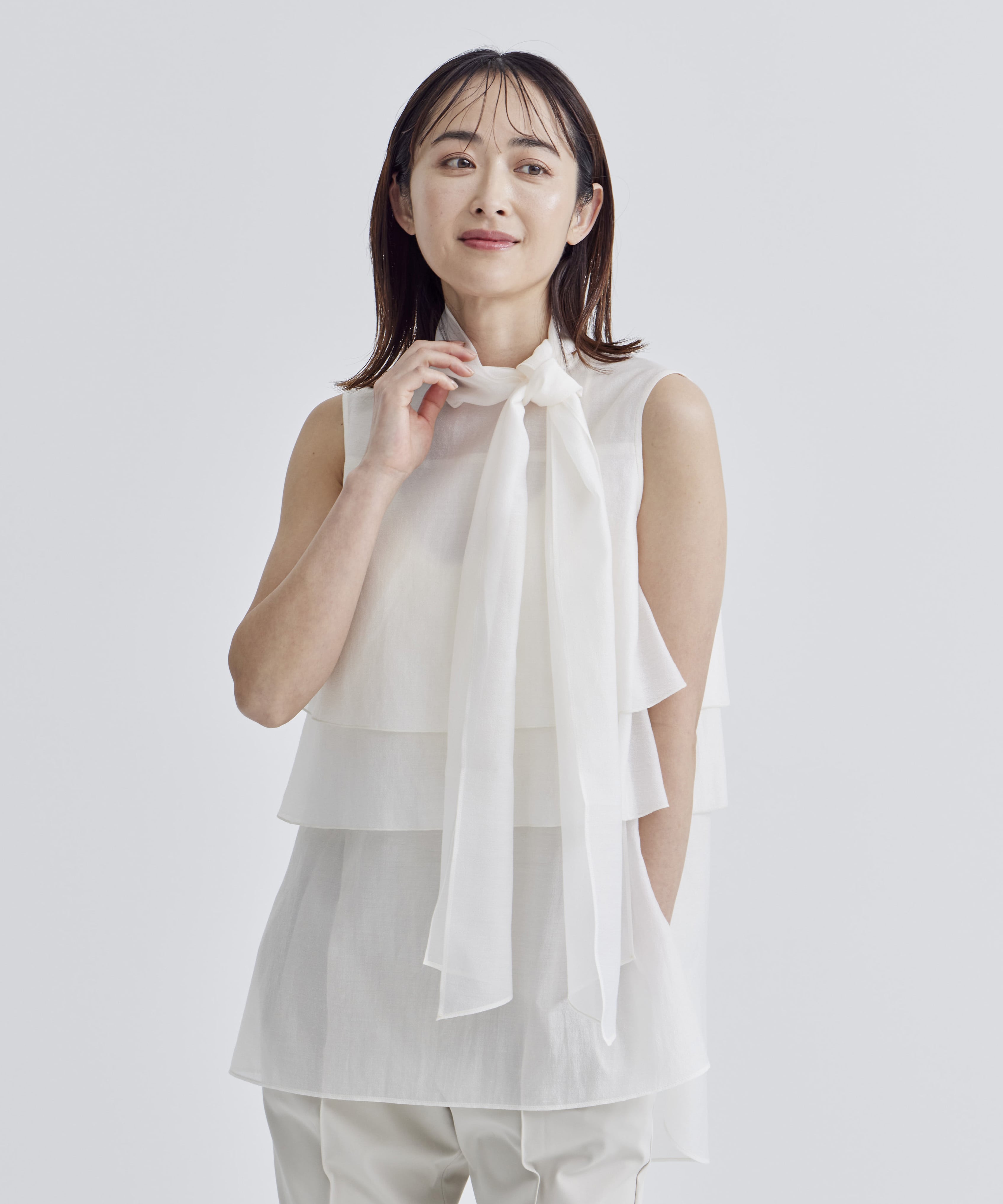AIRY BLOUSE WITH TIE
