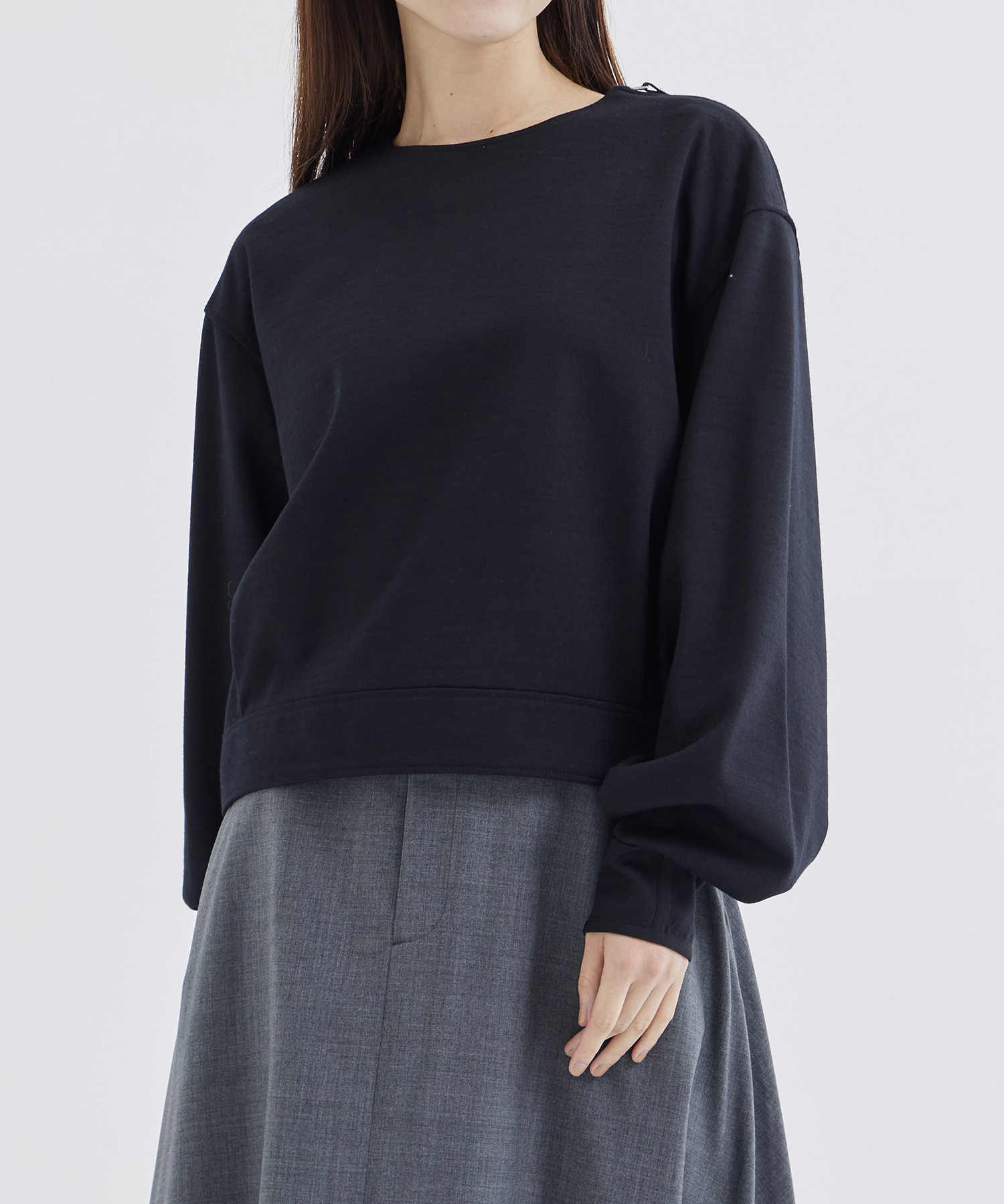 THE SIDE ZIP PULLOVER SHORT T-SHIRT L/S