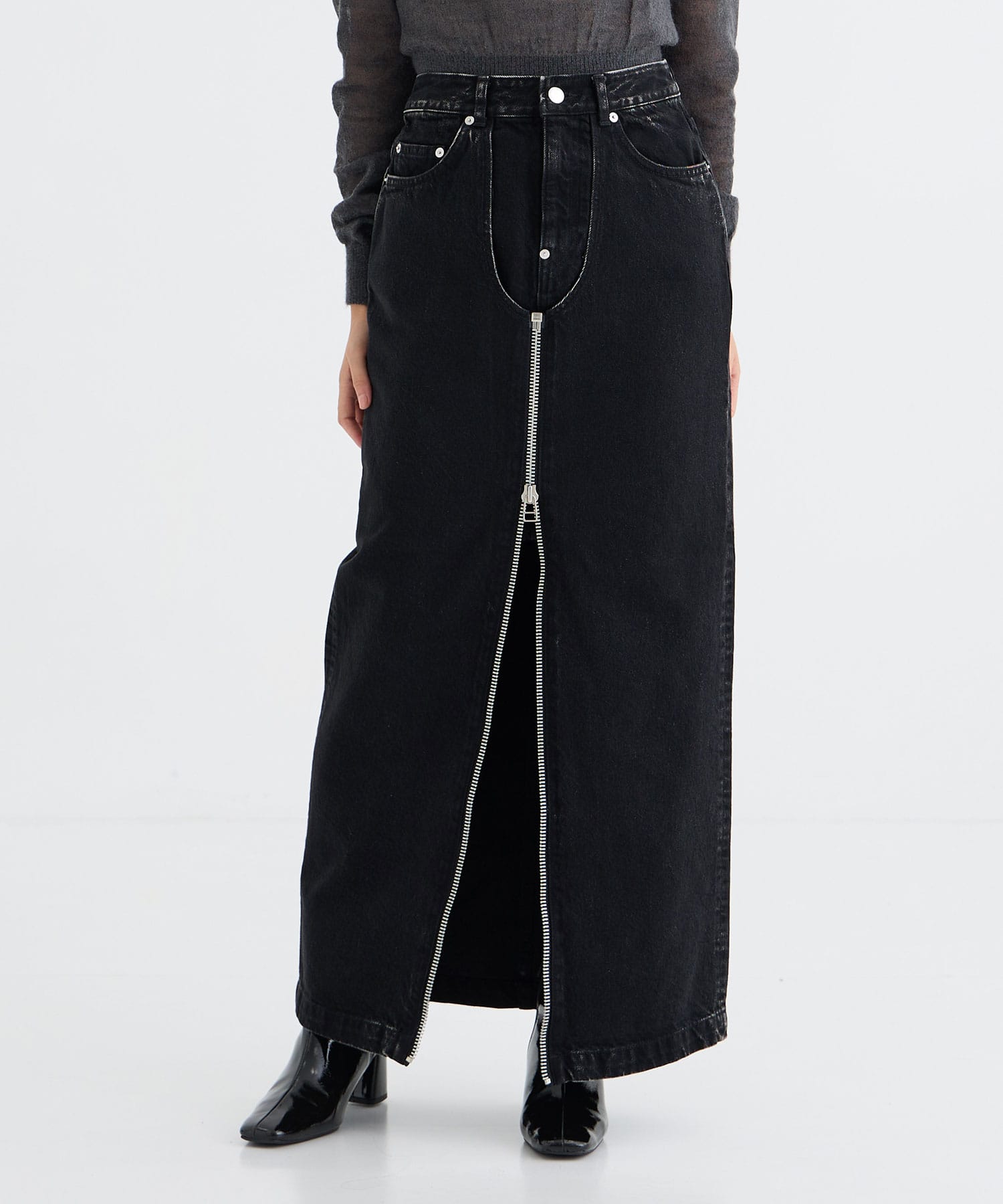 WASHED DENIM ZIPPED LONG SKIRT