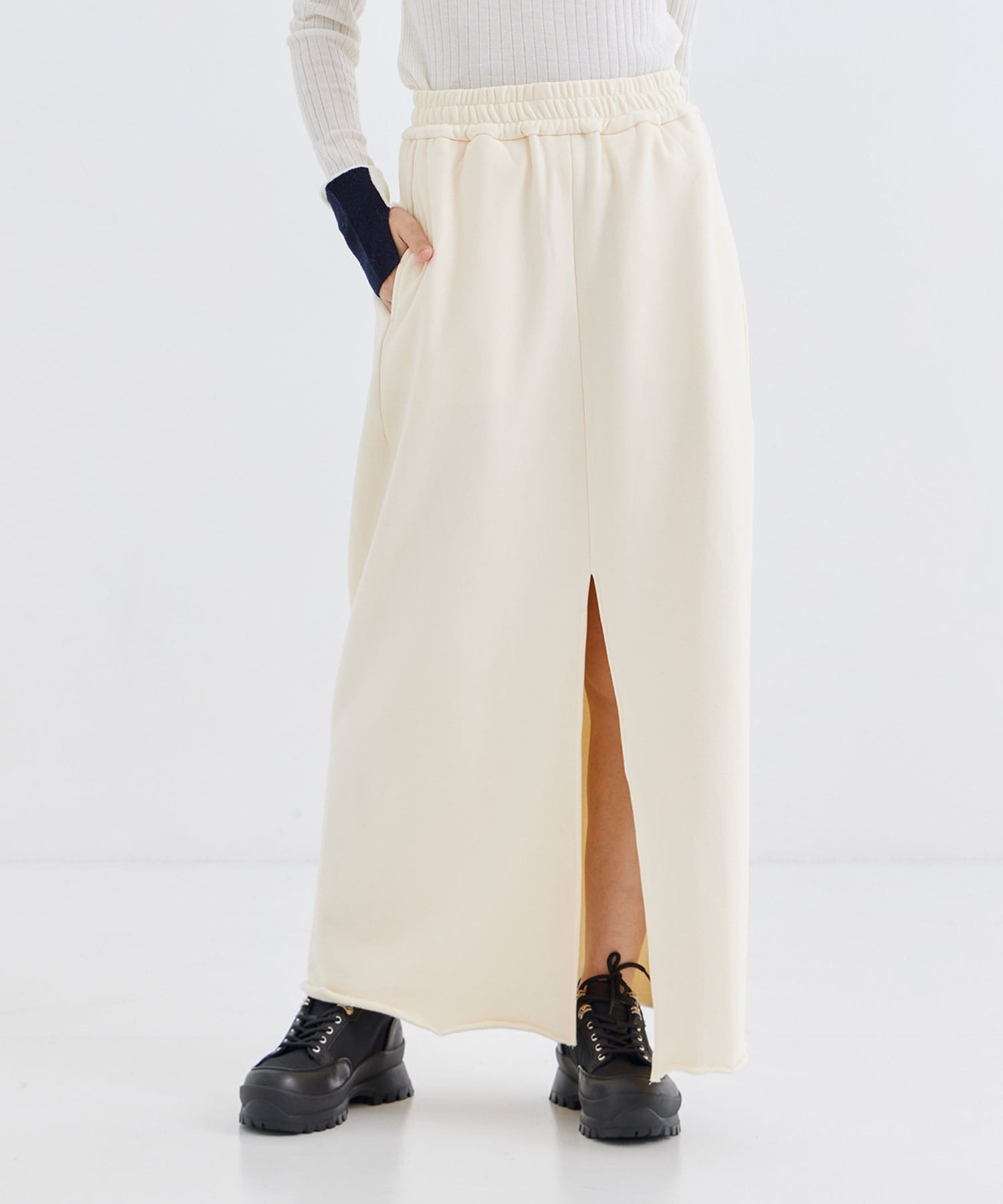 KATHLEEN FRONT SLIT SKIRT