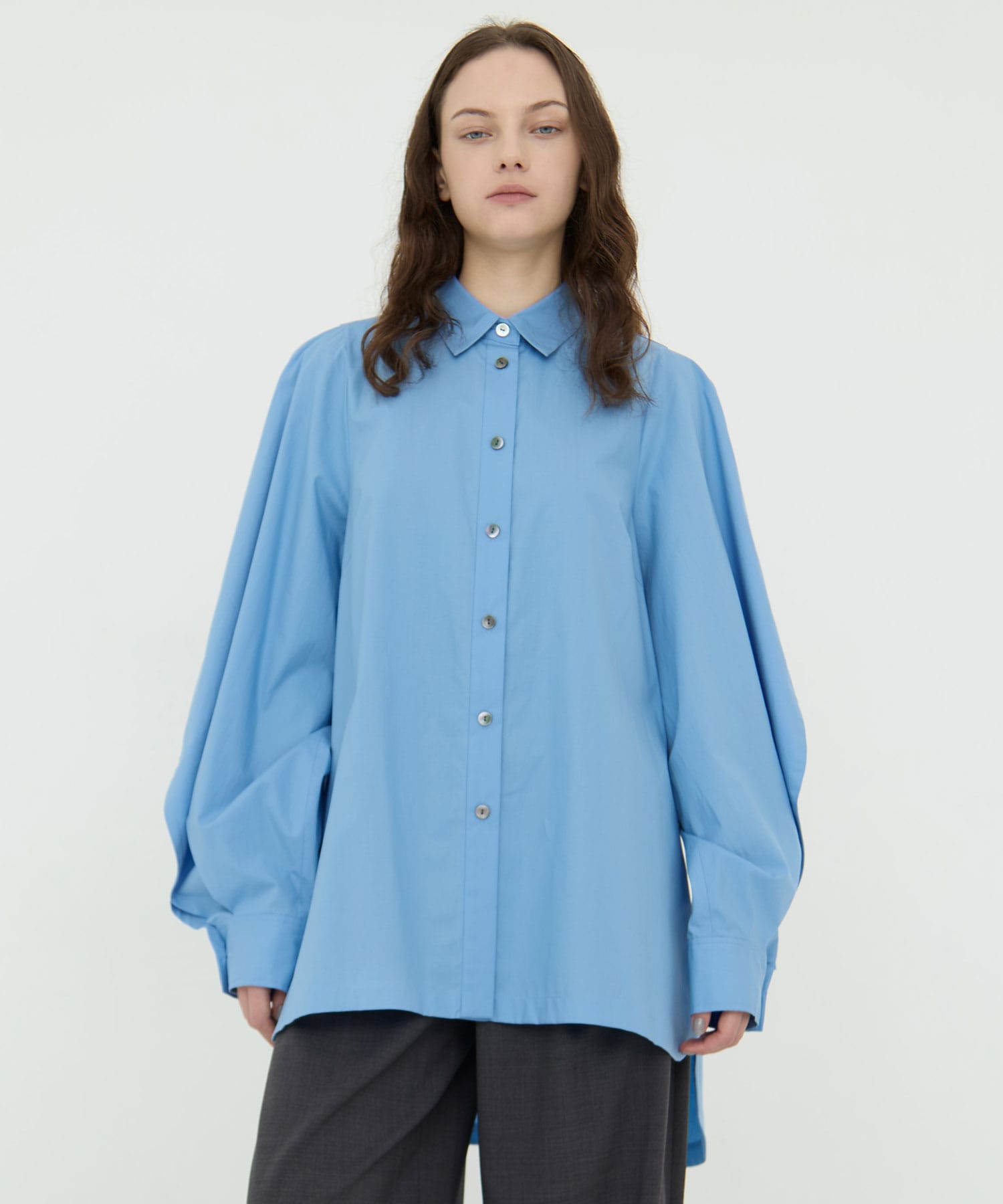 diamond-sleeves shirt