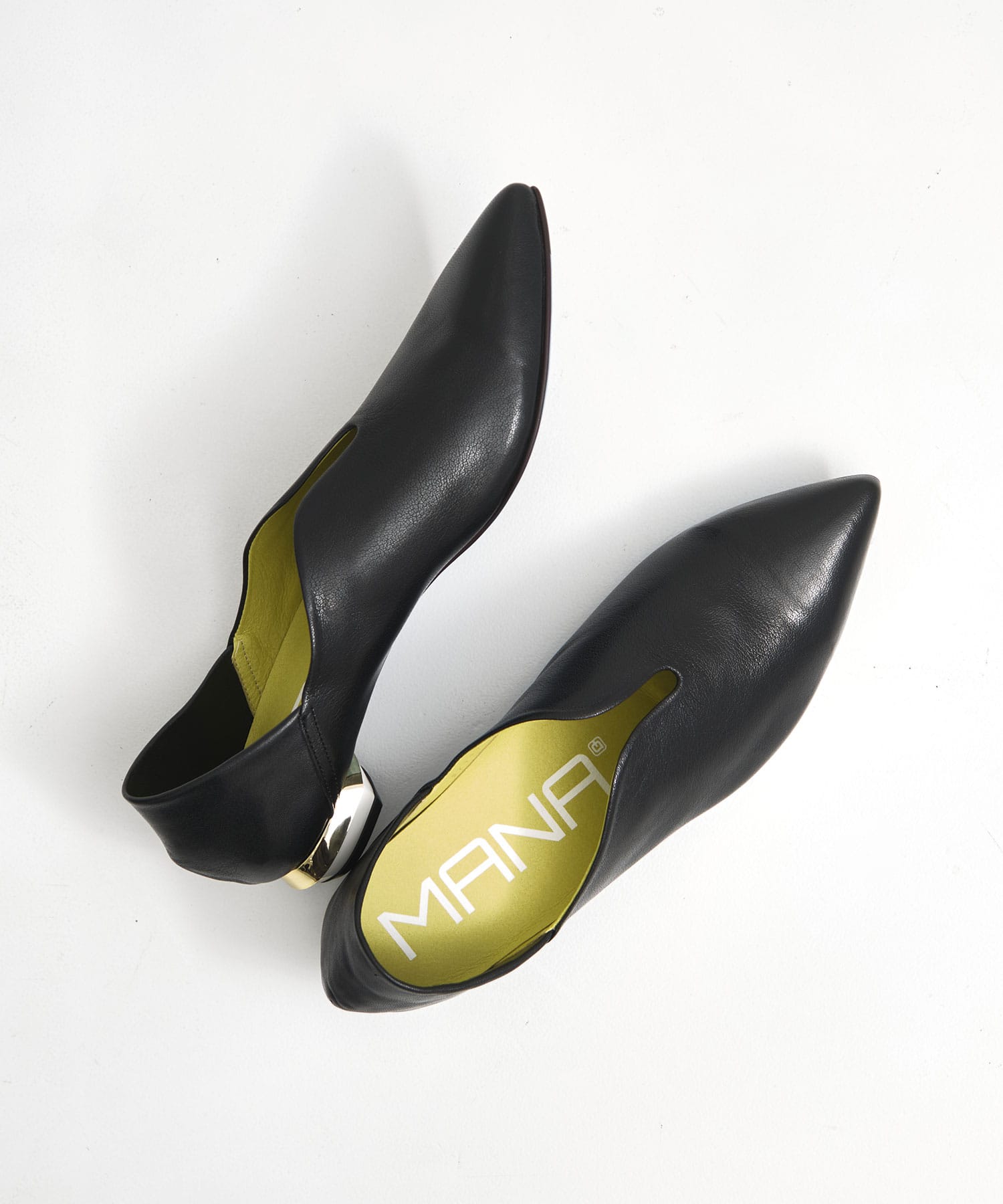 pointed toe flat shoes