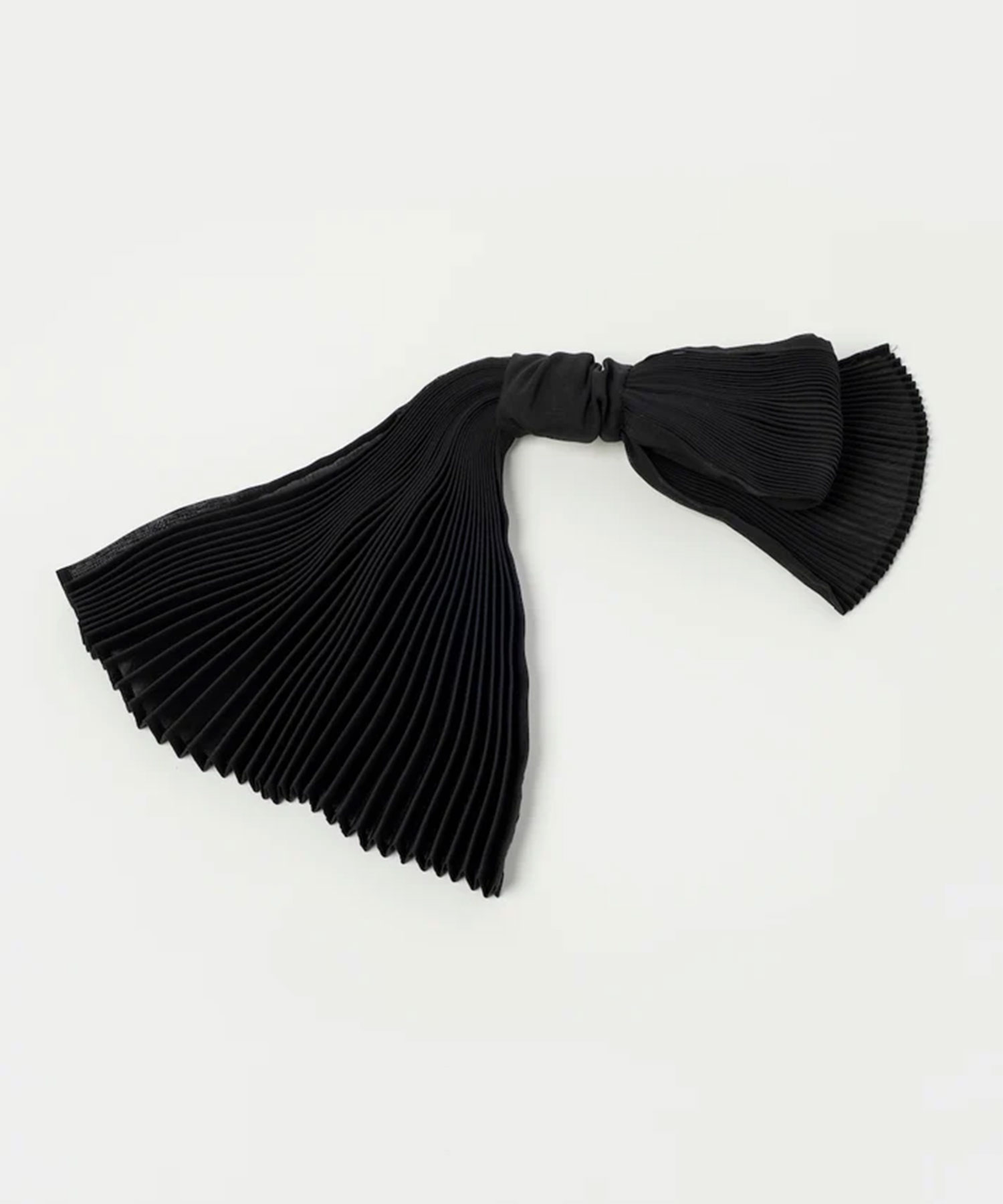 SHEER PLEATED BARRETTE