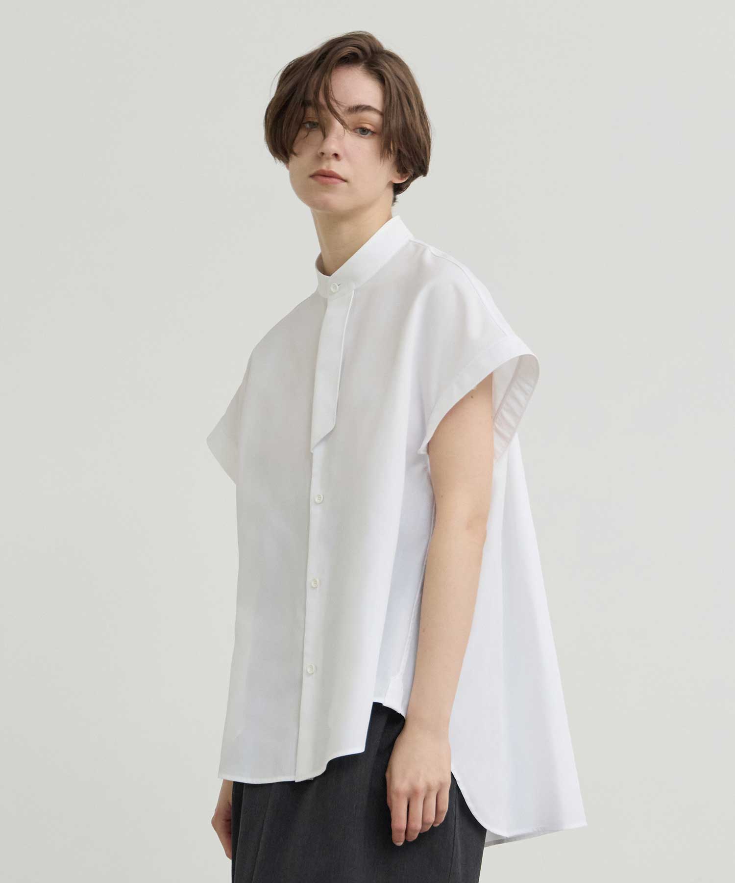 THE PLACKET A LINE SHIRT SLEEVE LESS