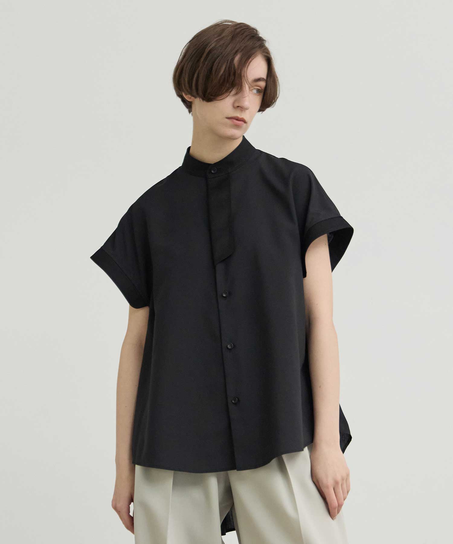 THE PLACKET A LINE SHIRT SLEEVE LESS