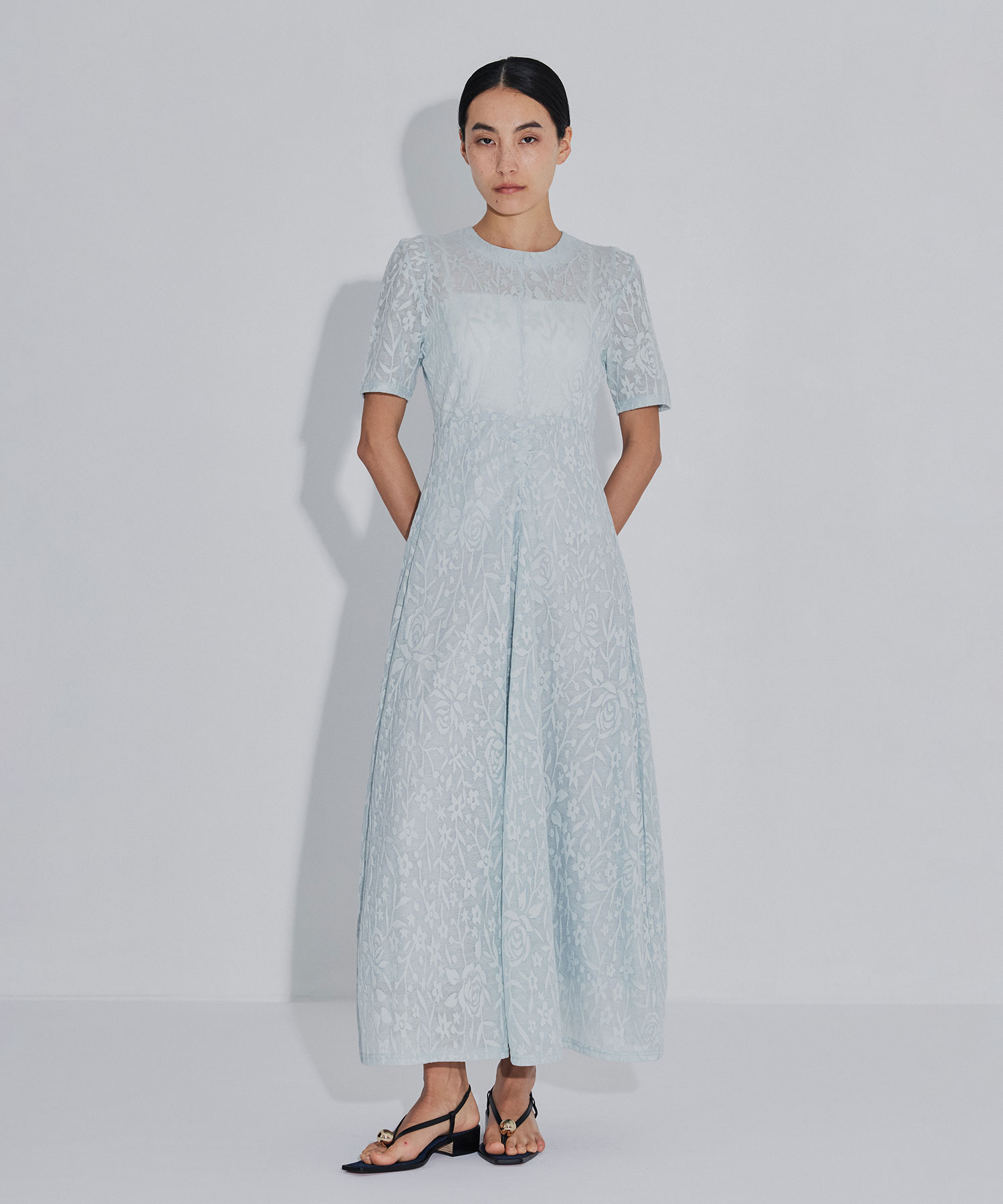 別注 FLOWER JACQUARD SHORT SLEEVE DRESS