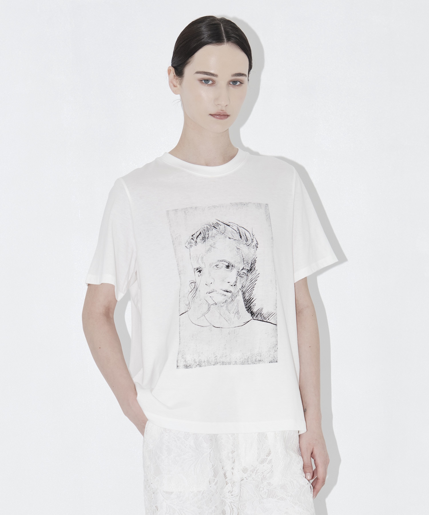 EX.Graphic Art Tee A