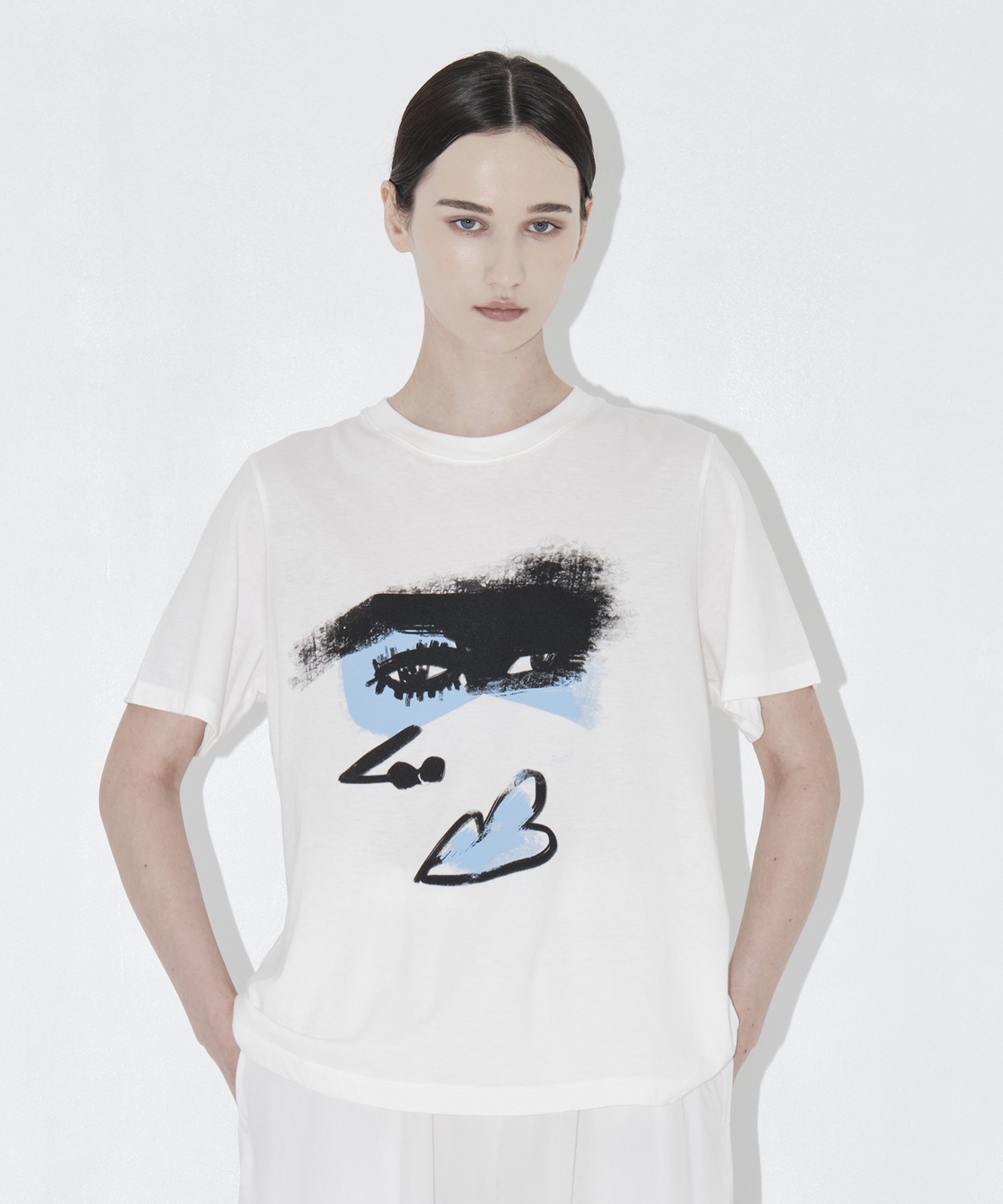 EX.Graphic Art Tee B