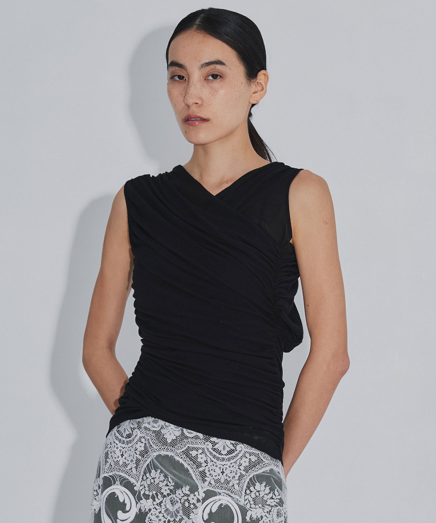 SHEER GATHERED SLEEVELESS TOP