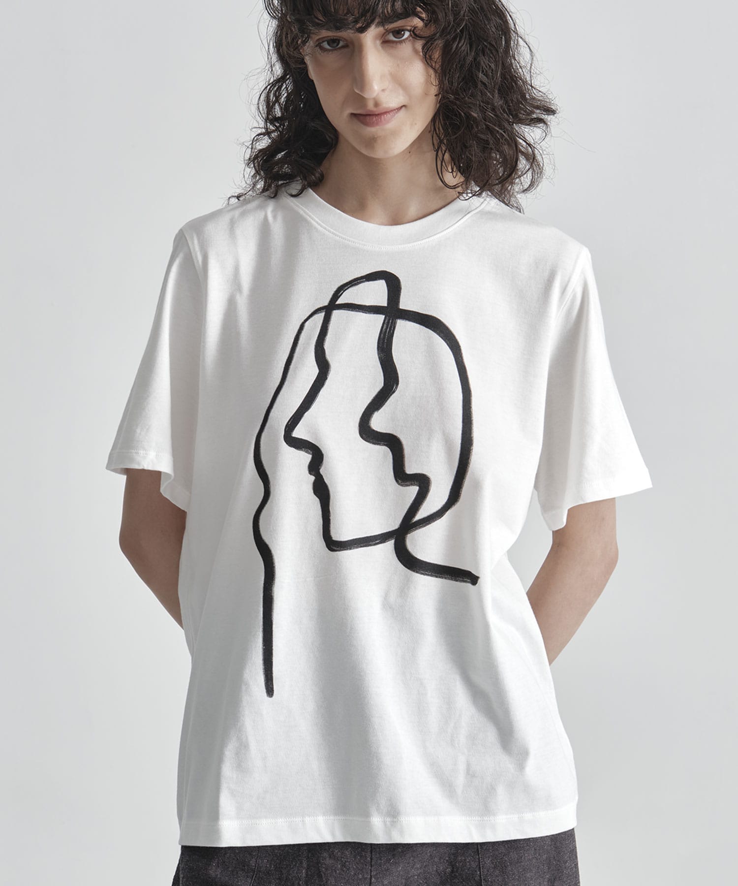 Line portrait T-shirt