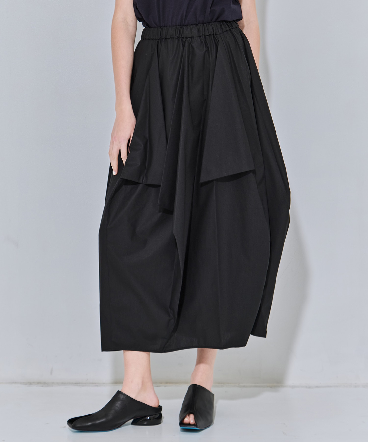 folds skirt