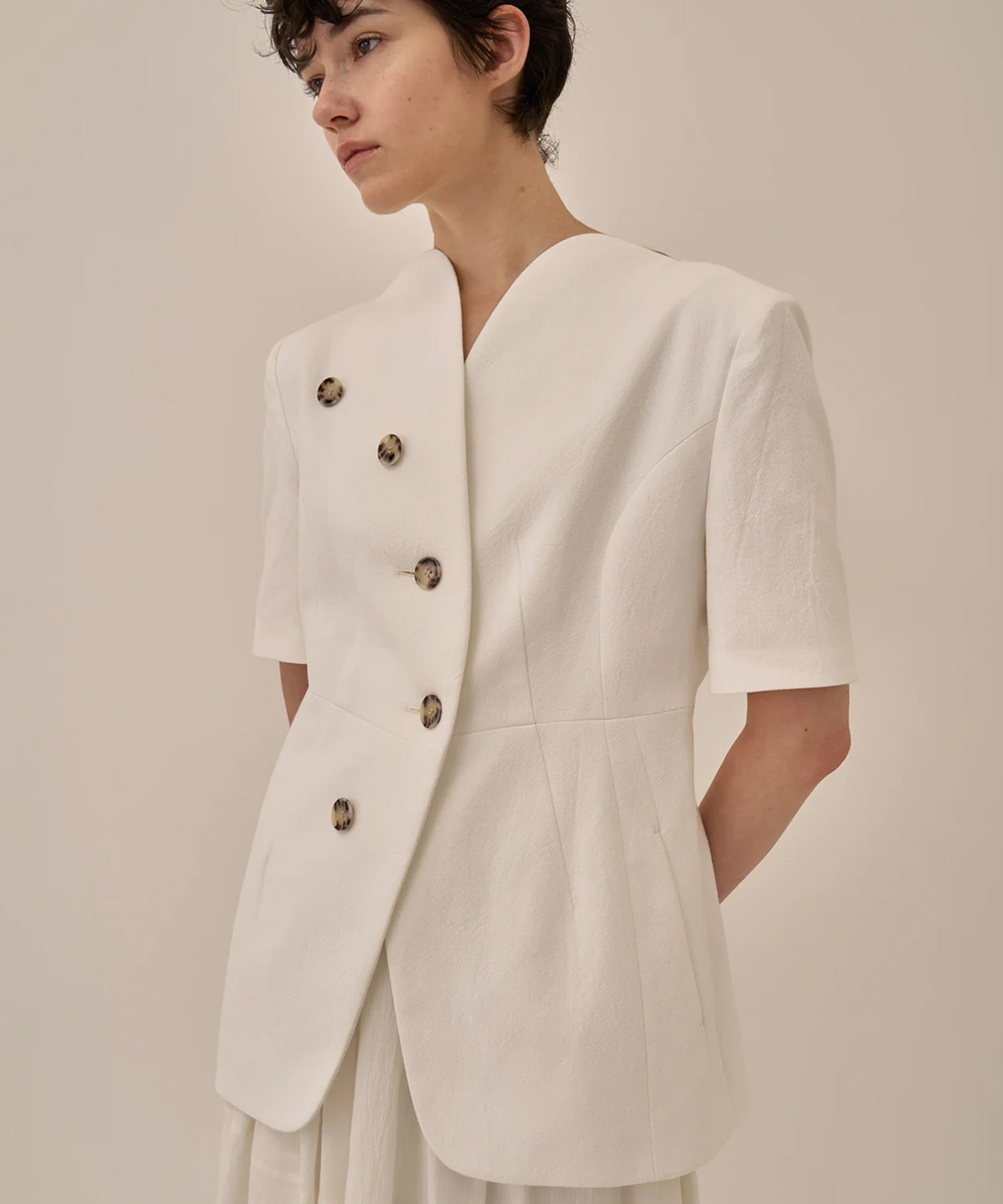 Sesilia half sleeve jacket