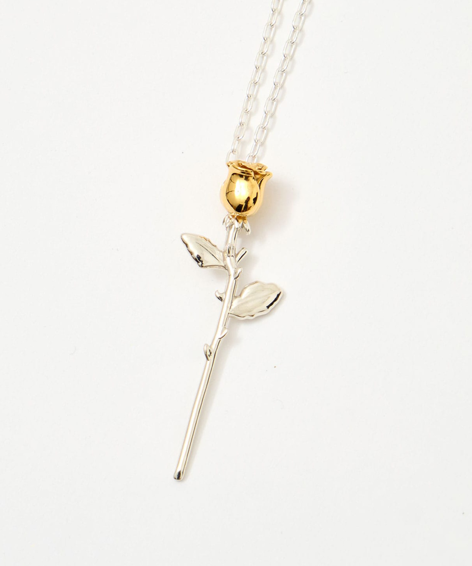 ROSE CHARM NECKLACE