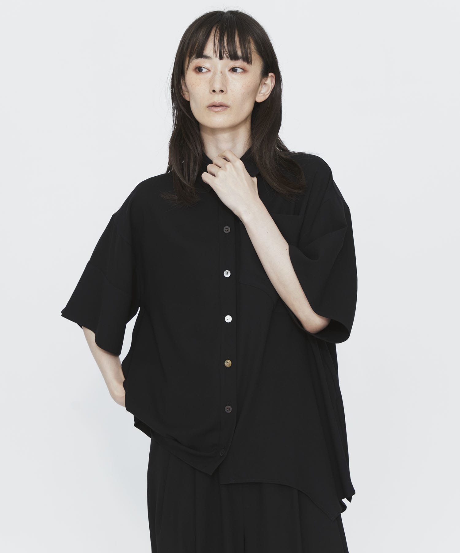 HALL SHIRT