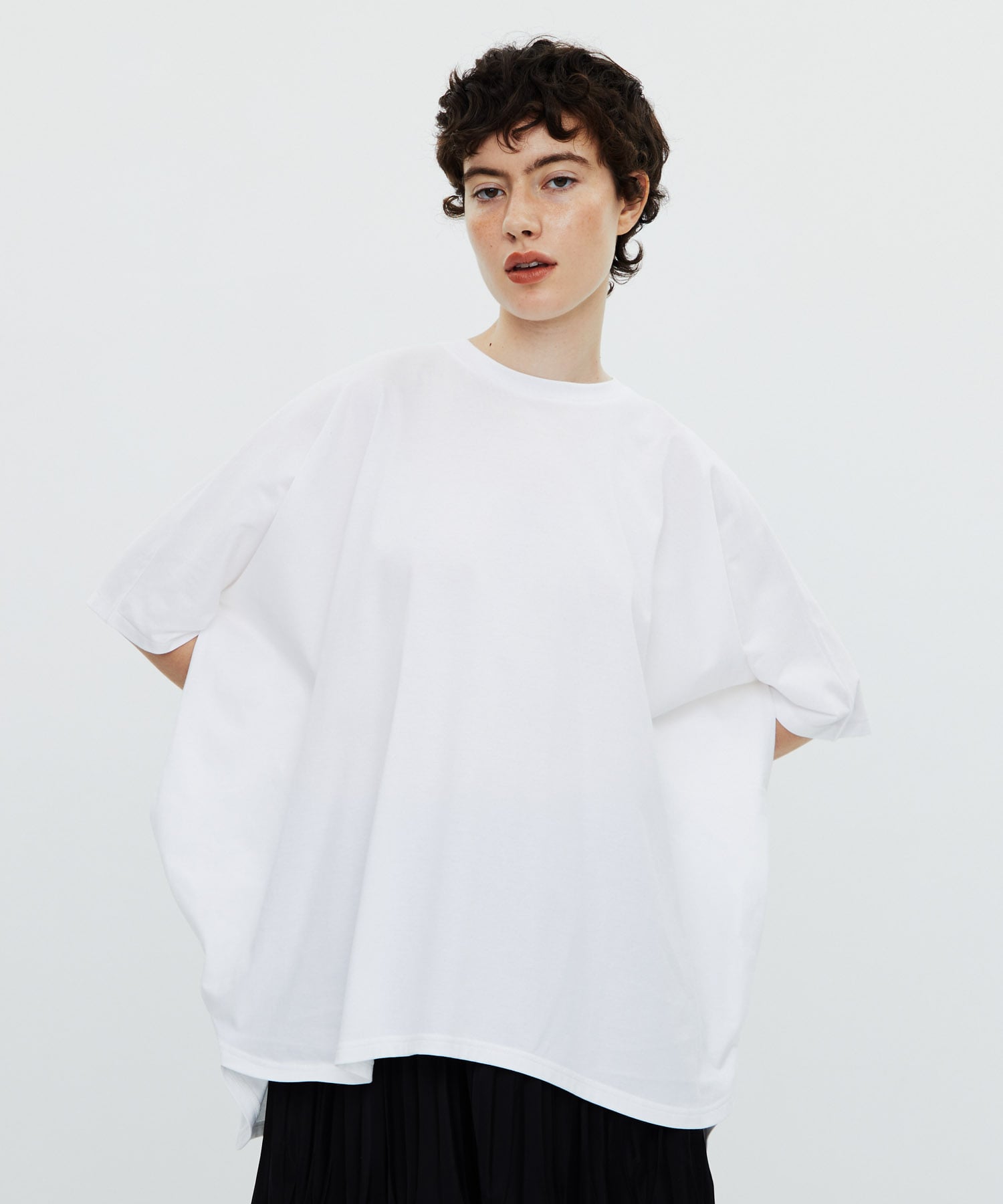 HALF-SLEEVES HEXAGON T-SHIRT