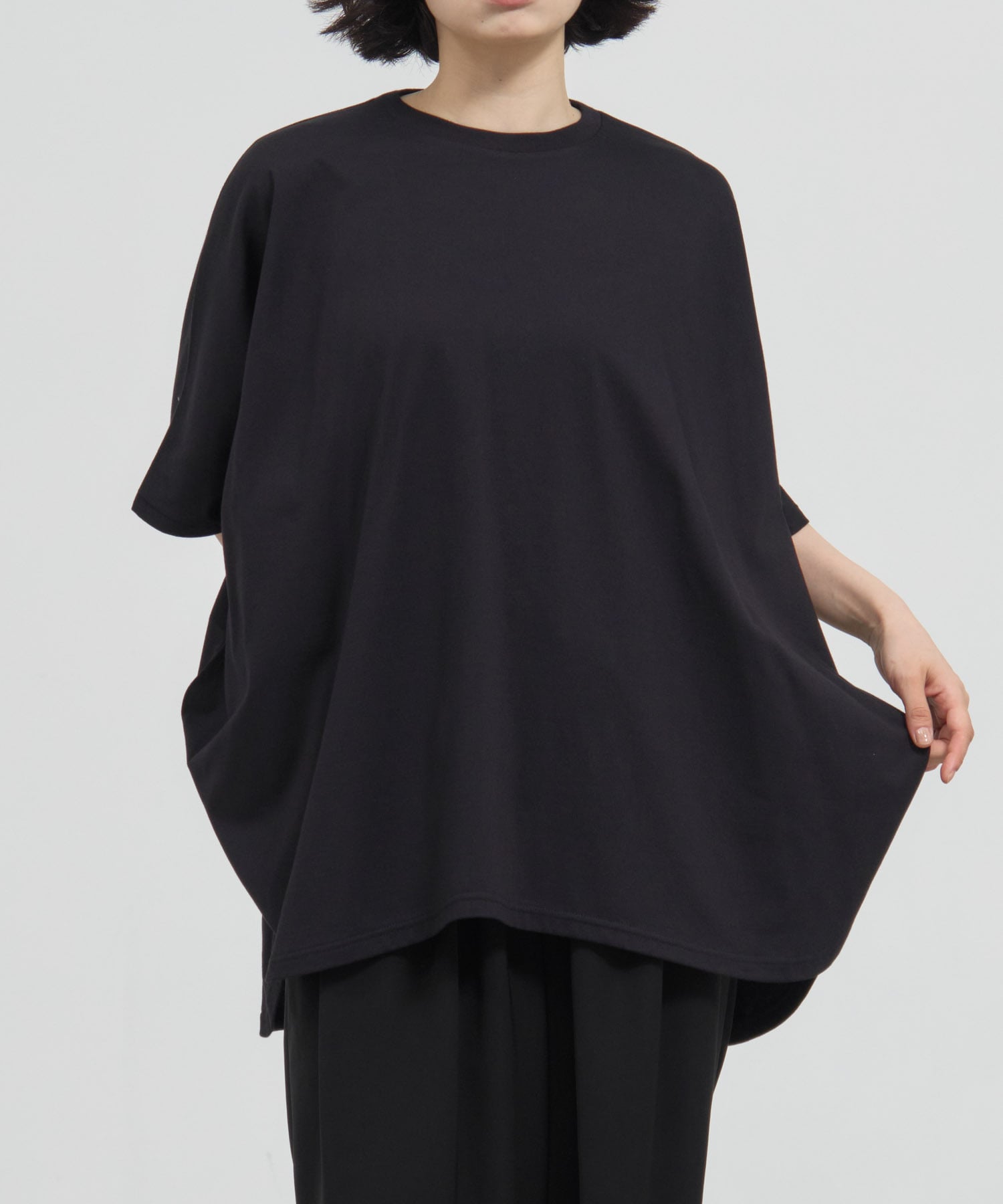 HALF-SLEEVES HEXAGON T-SHIRT