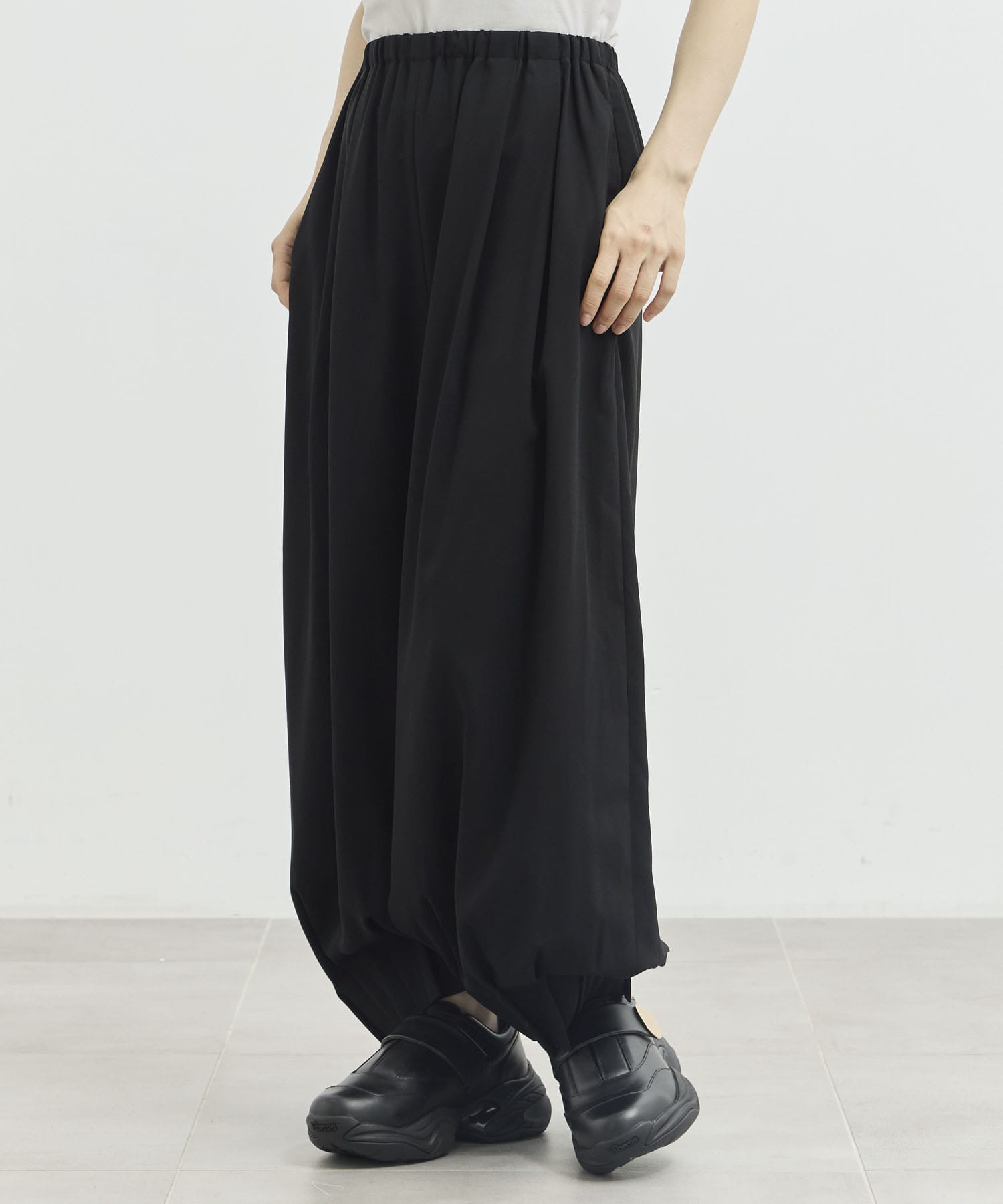 TACK-HEM PANTS